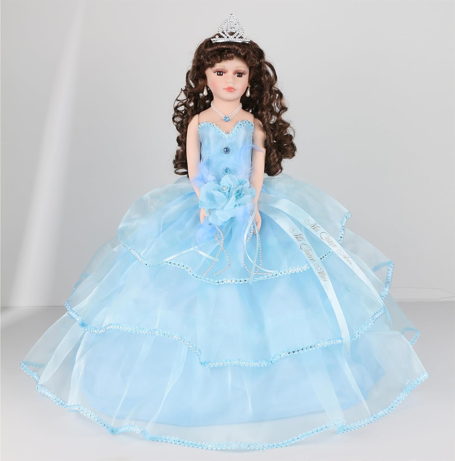 18” Quinceañera Last Doll with Umbrella Dress Stand – Última Muñeca Mis Quince Años Keepsake, Traditional Hispanic Mis 15 Doll, Ceremony & Table Centerpiece, Full Accessory KB18724-4B (Baby blue)