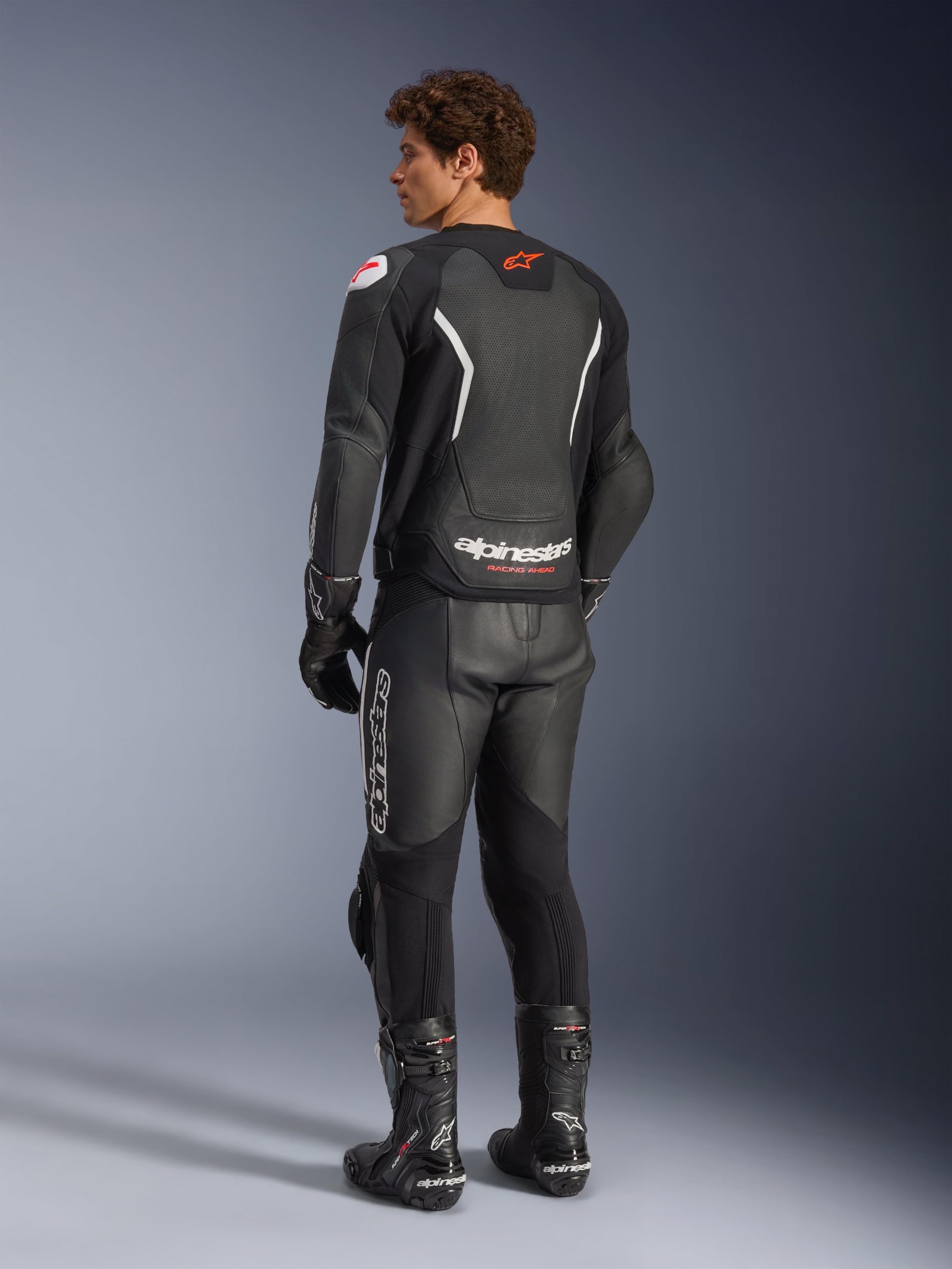 Alpinestars GP Force V2 Air Giacca in pelle da moto, nero/bianco, 50