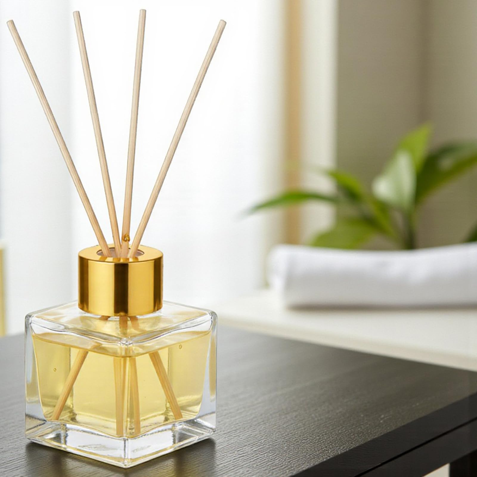Doni Bomboniere - 50 leere Glasflaschen à 50 ml mit Holzstäbchen für Raumduft - Diffusor für ätherische Öle für Zuhause, Badezimmer, Wohnzimmer, dekorative Möbel (Gold)