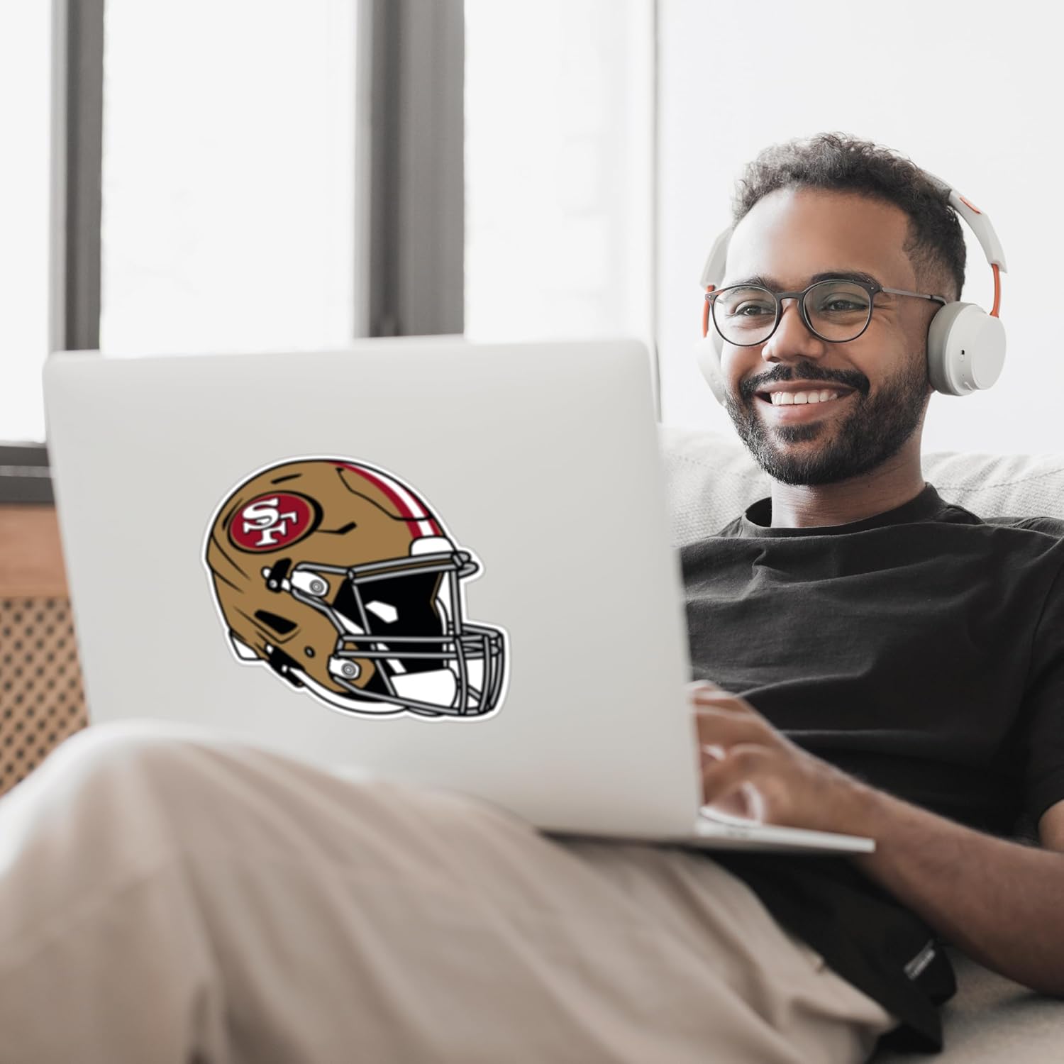 Siskiyou Sports NFL San Francisco 49ers Helmet Auto Decal, Team Colors, One Size - Image 5