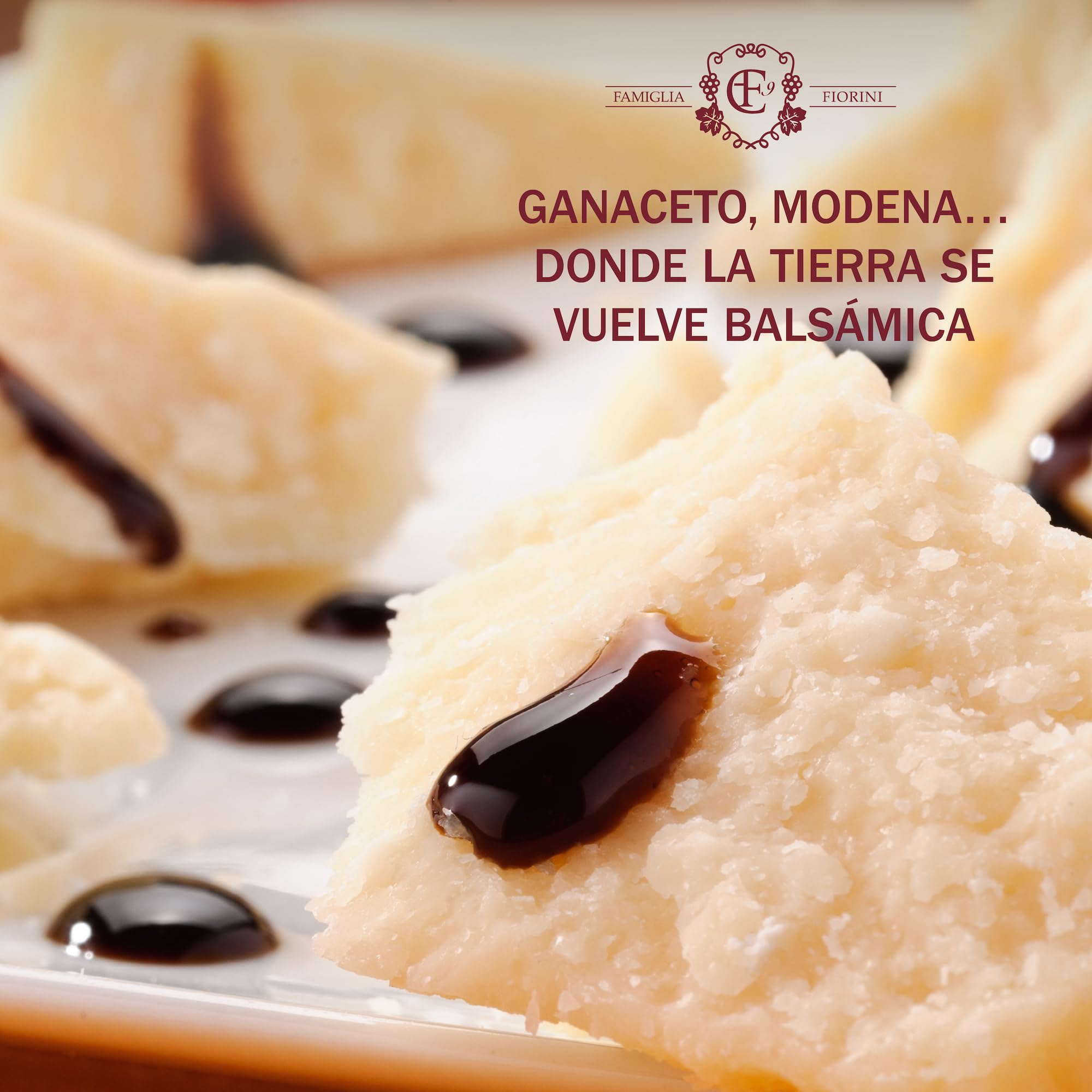 Famiglia Fiorini, Vinagre Balsámico Tradicional de Módena D.O.P. Envejecido 12 Años en Barricas de Roble, Elaborado con Uvas 100% Italianas, Ideal para Acompañar Carnes 100 ml.