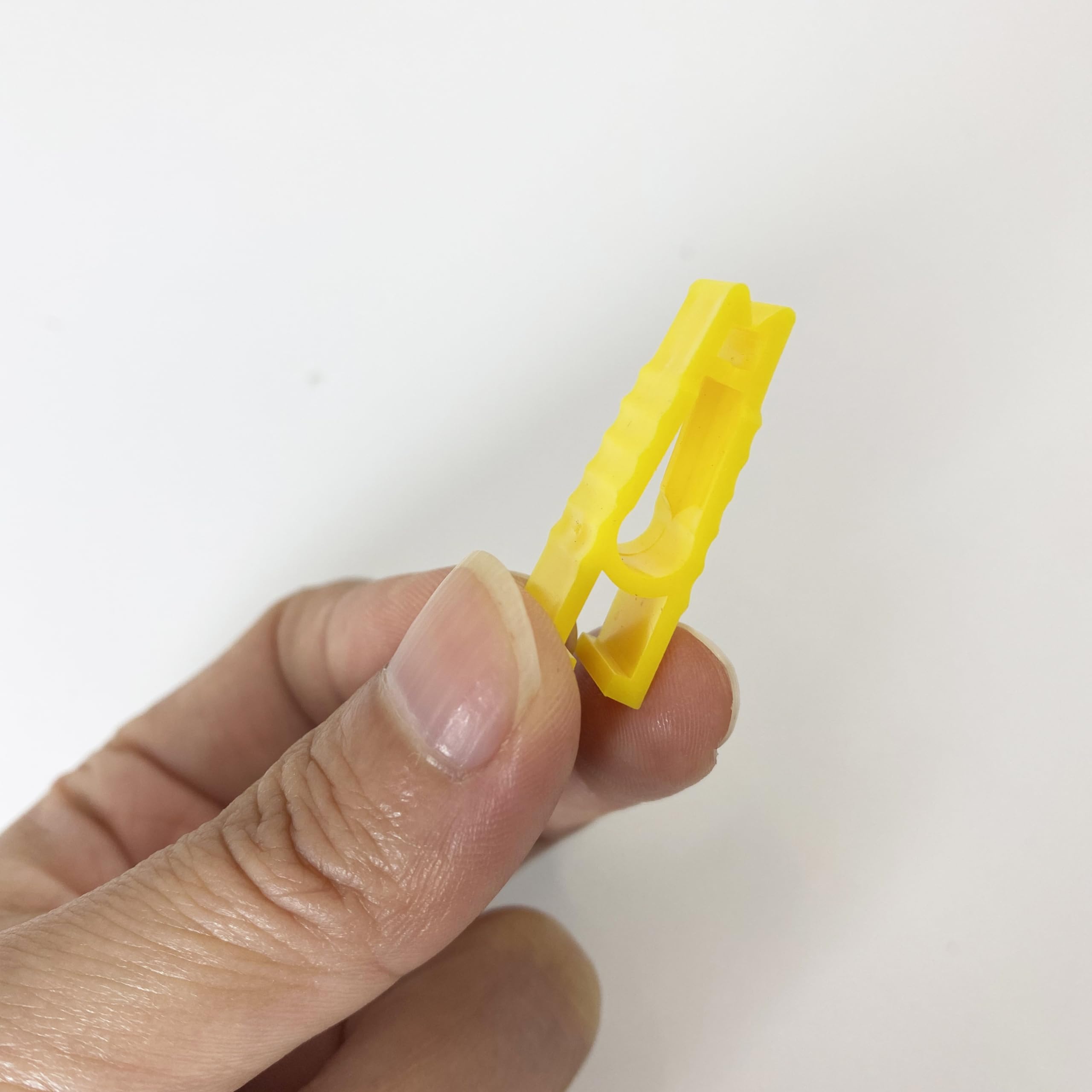 Estrattore di fusibili 16 pezzi 4 dimensioni - Pinze per rimuovere i fusibili dall'auto in plastica