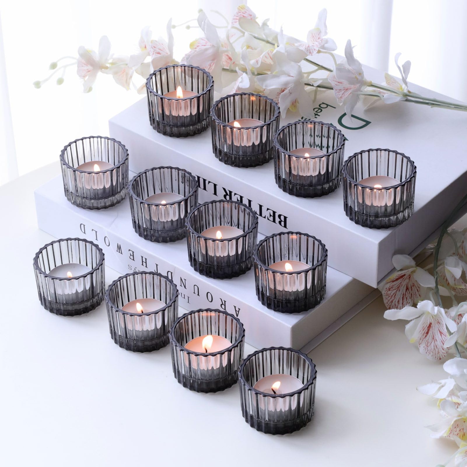 VOHO Lot de 12 photophores classiques gris pour décoration d'intérieur moderne, en verre côtelé, cadeaux pour Thanksgiving, vacances, petits bougeoirs votifs pour fête d'anniversaire