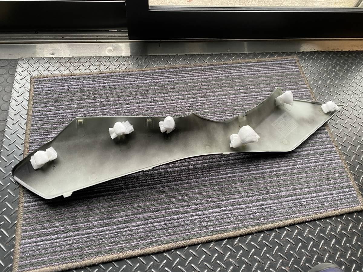 フォルツァSi MF12 カバーフロントサイドとカバーサイドのセット