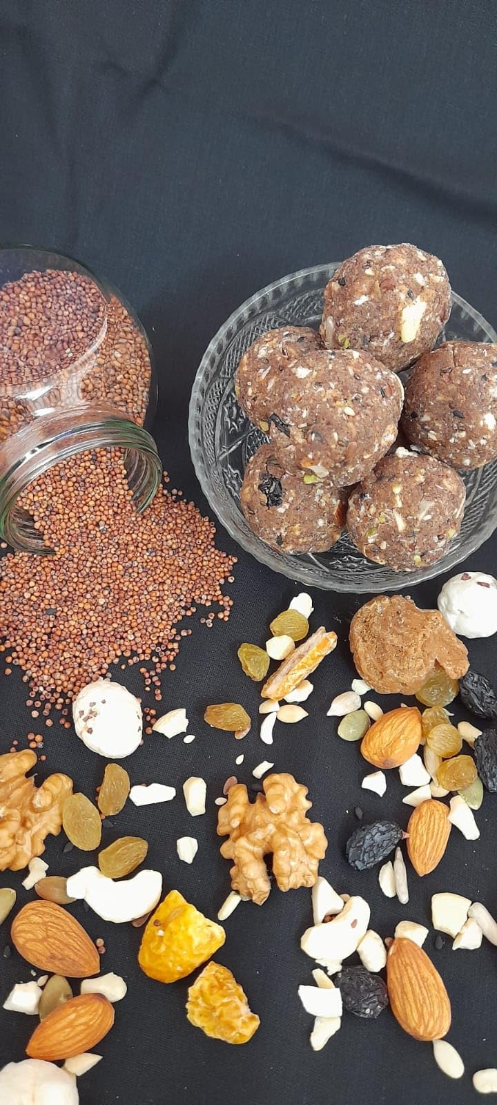 Miitahara Nachni (Ragi) Dry fruits Seeds Jaggery Laddu | Ragi Dry Fruit Ladoo | Premium Homemade with Desi Ghee and Nuts | No Added Sugar | No Added Preservative or Color | (B0C9XCR5YB) Amazon Price History, Amazon Price Tracker