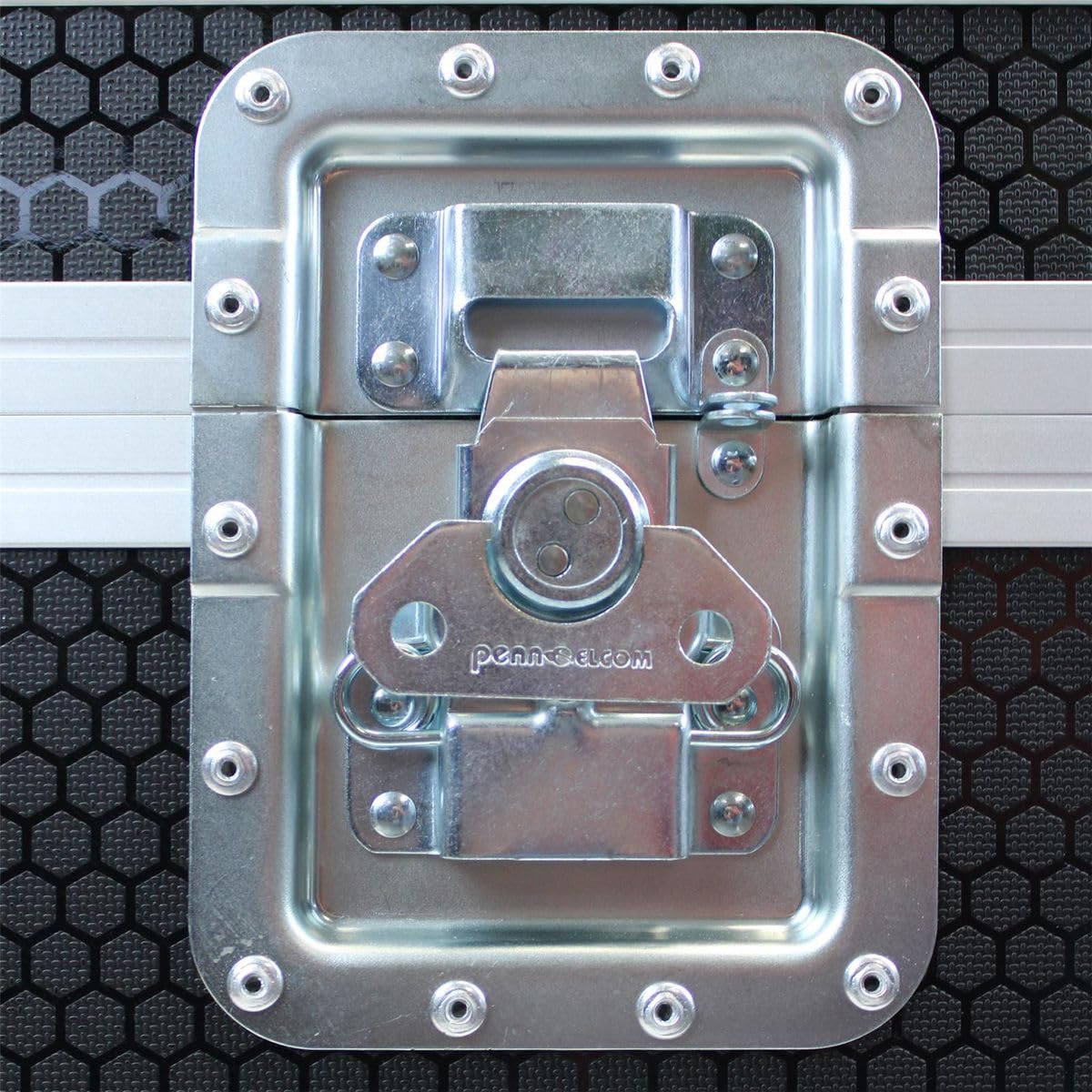 KIMEX Flight Case pour deux écrans TV 65"-75" sur roulettes