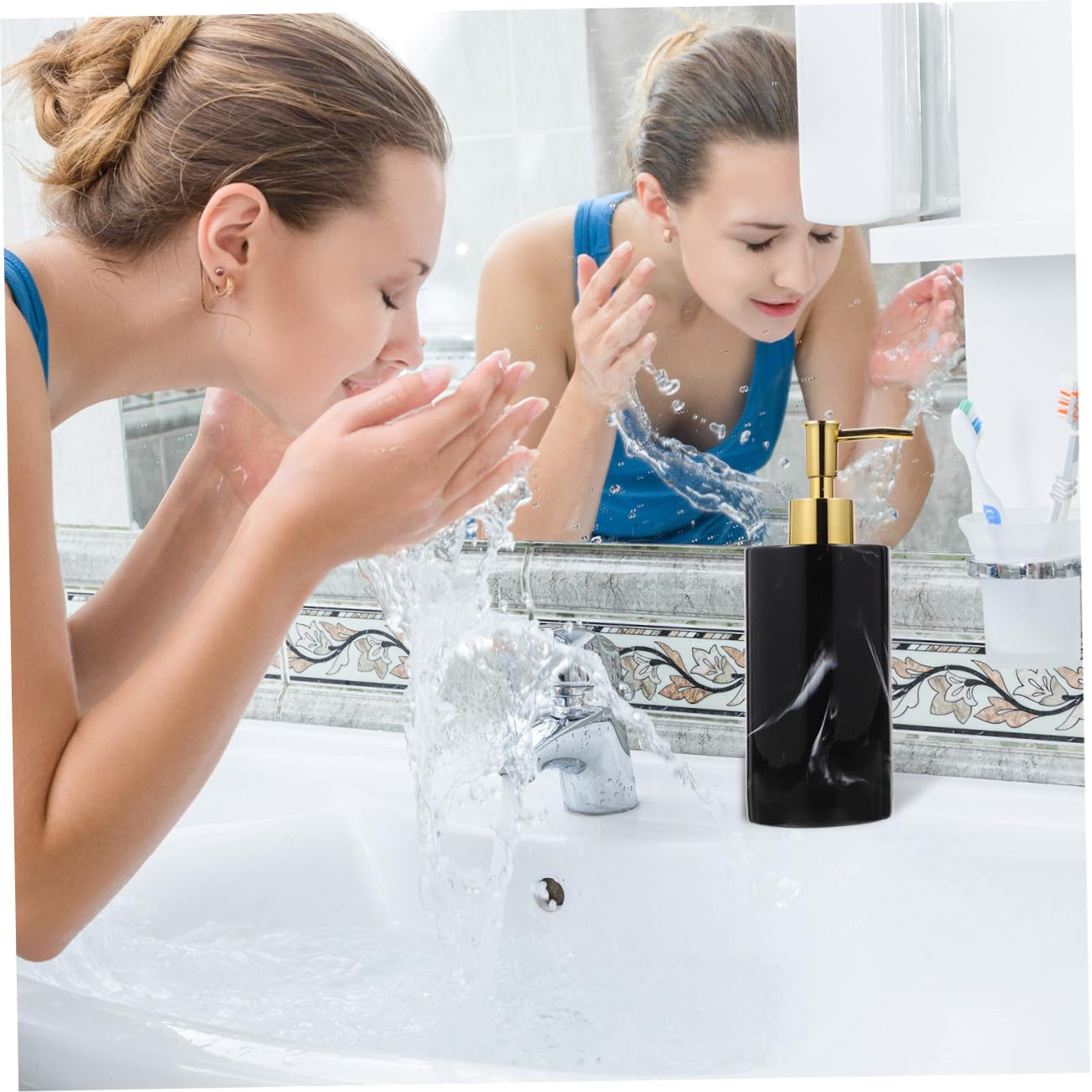 VALICLUD 350ml Schwarze Pressflasche aus Kunstharz für Shampoo und Duschgel mit Innovativem Design und Abfallvermeidung für Badezimmer zu Hause und Hotel Zufällige Farbe