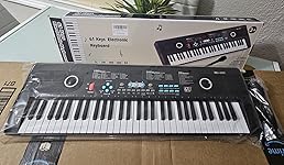 Review Image by Raúl León Raúl León