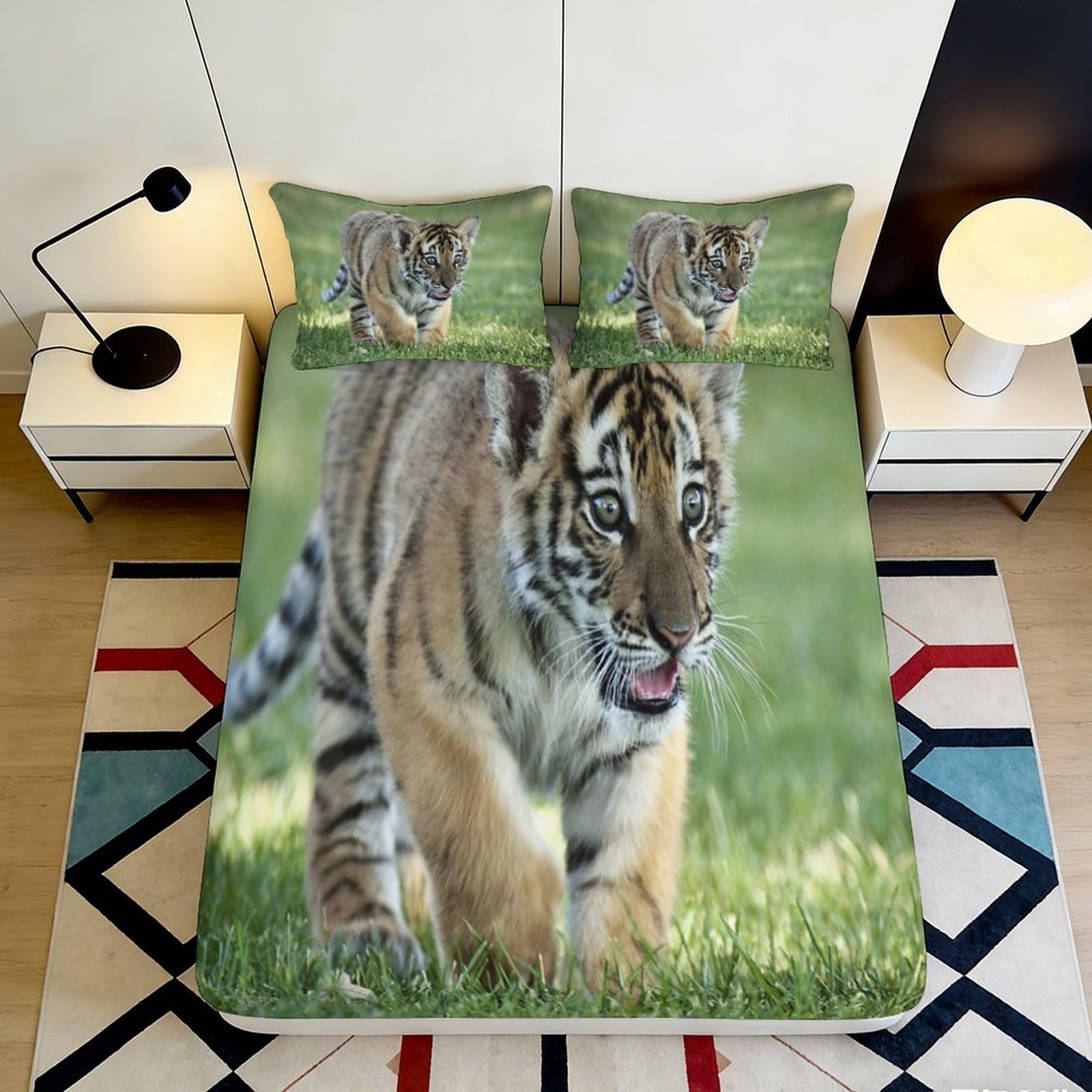 3D Printed Tiger Cub Fitted Sheet Microfiber Soft Anti-Slip Animal Grass Bed Cover for Bedroom Guest Room Dorm 140x200x25cm