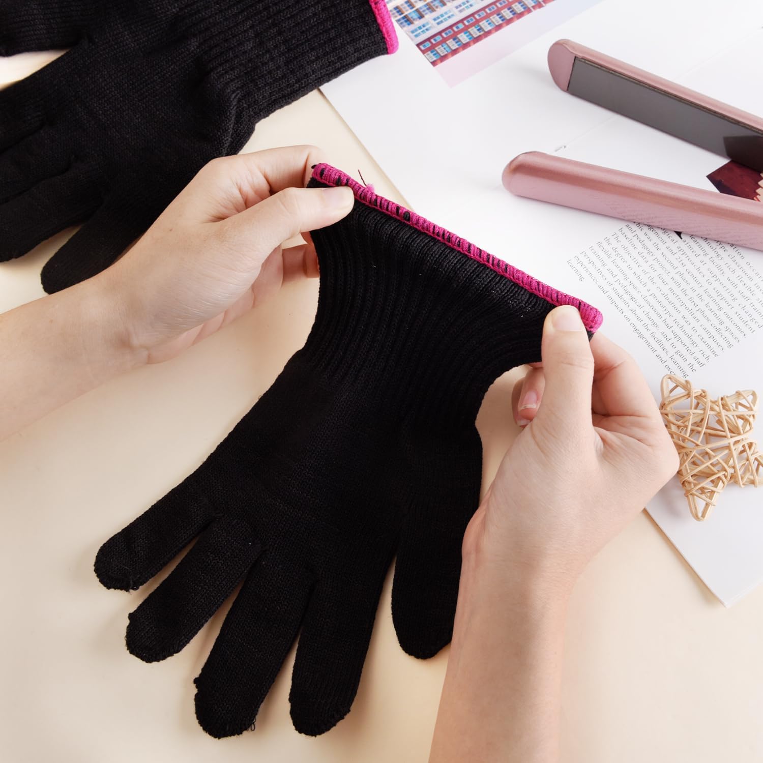 Luxiremi Lot de 2 gants professionnels résistants à la chaleur pour coiffer les cheveux, bloquer la chaleur pour le curling, le curling mur et le fer plat adapté à la main droite et gauche
