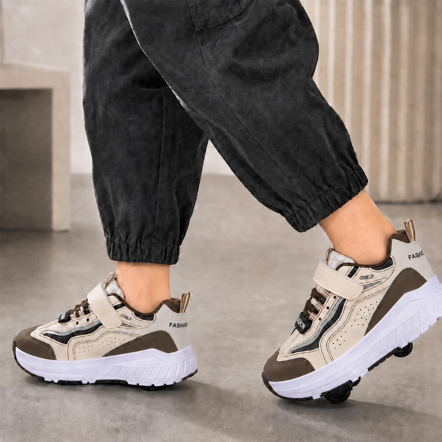 Chaussure à Roulette Garçons Filles, 2 en 1 Chaussures a roulettes Démontage Enfants avec 4 Basket Roller, Patins à roulettes Adolescents pour Intérieur Extérieur