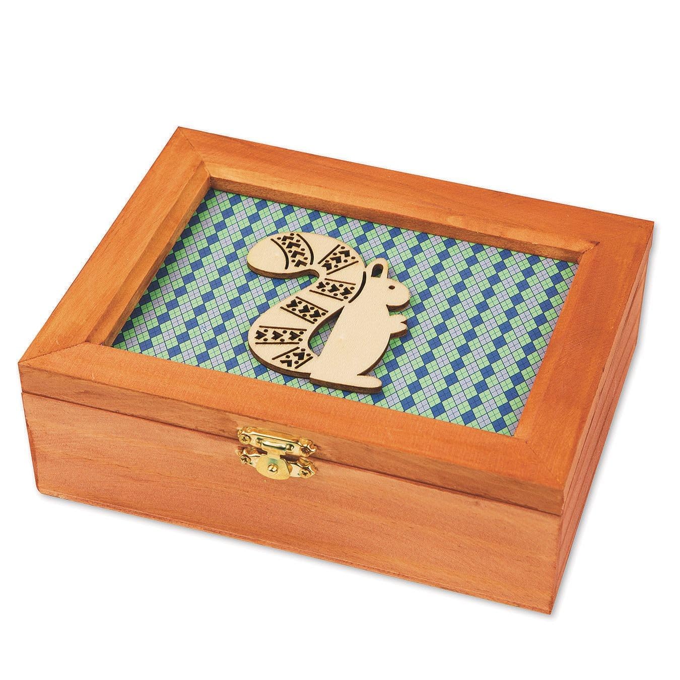 Boîte avec couvercle en bois brut pour organiser votre bureau et ranger vos bijoux