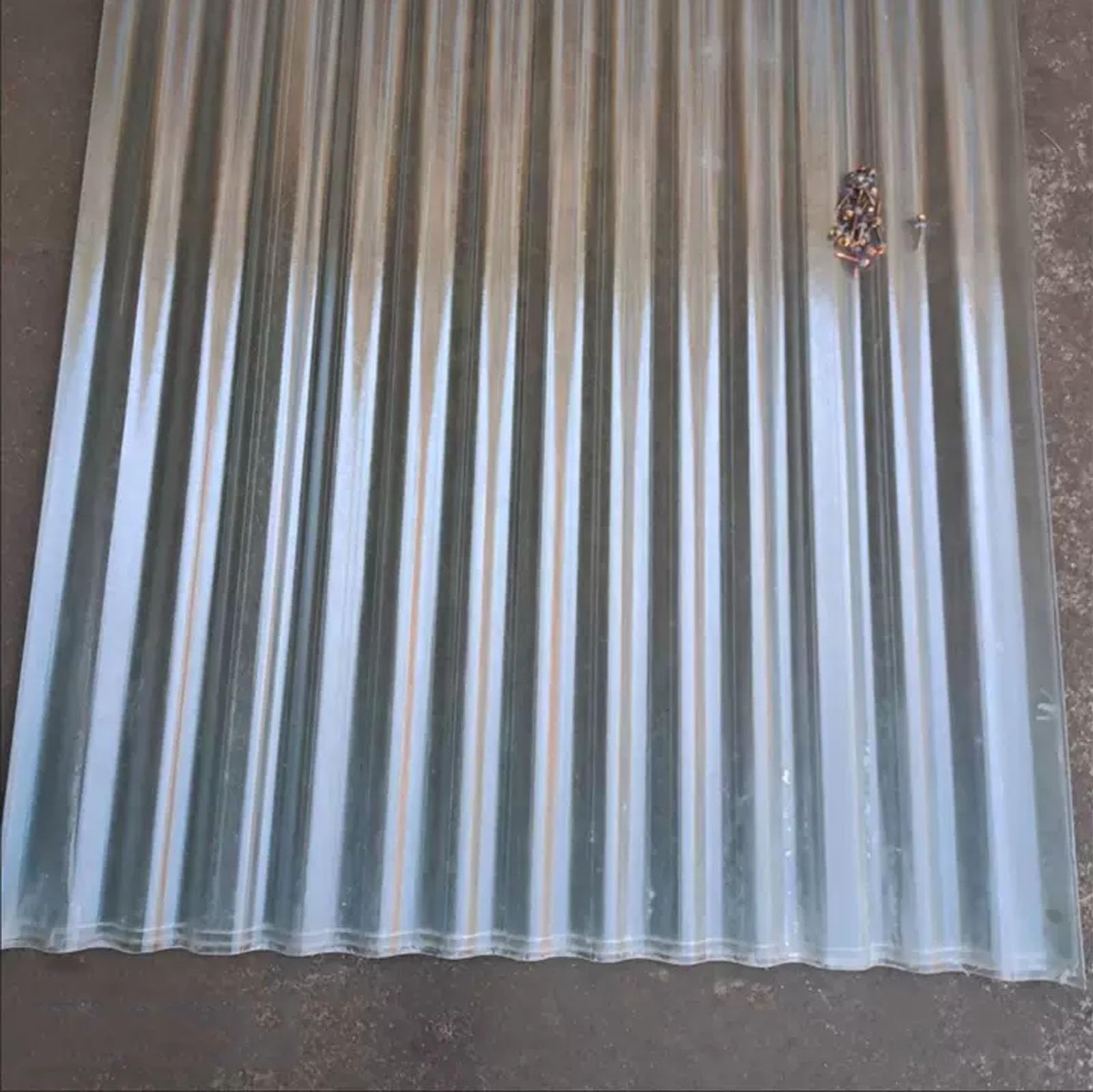 Pannelli Da Tetto, 1mm Lamiere Ondulate Antipioggia, Pannelli Da Tetto Autopulente Silenziosa, Lastra Di Copertura in Fibra Di Vetro, Pannelli Tetto Trasparente (0.9×0.8m/35×31in,1pcs)