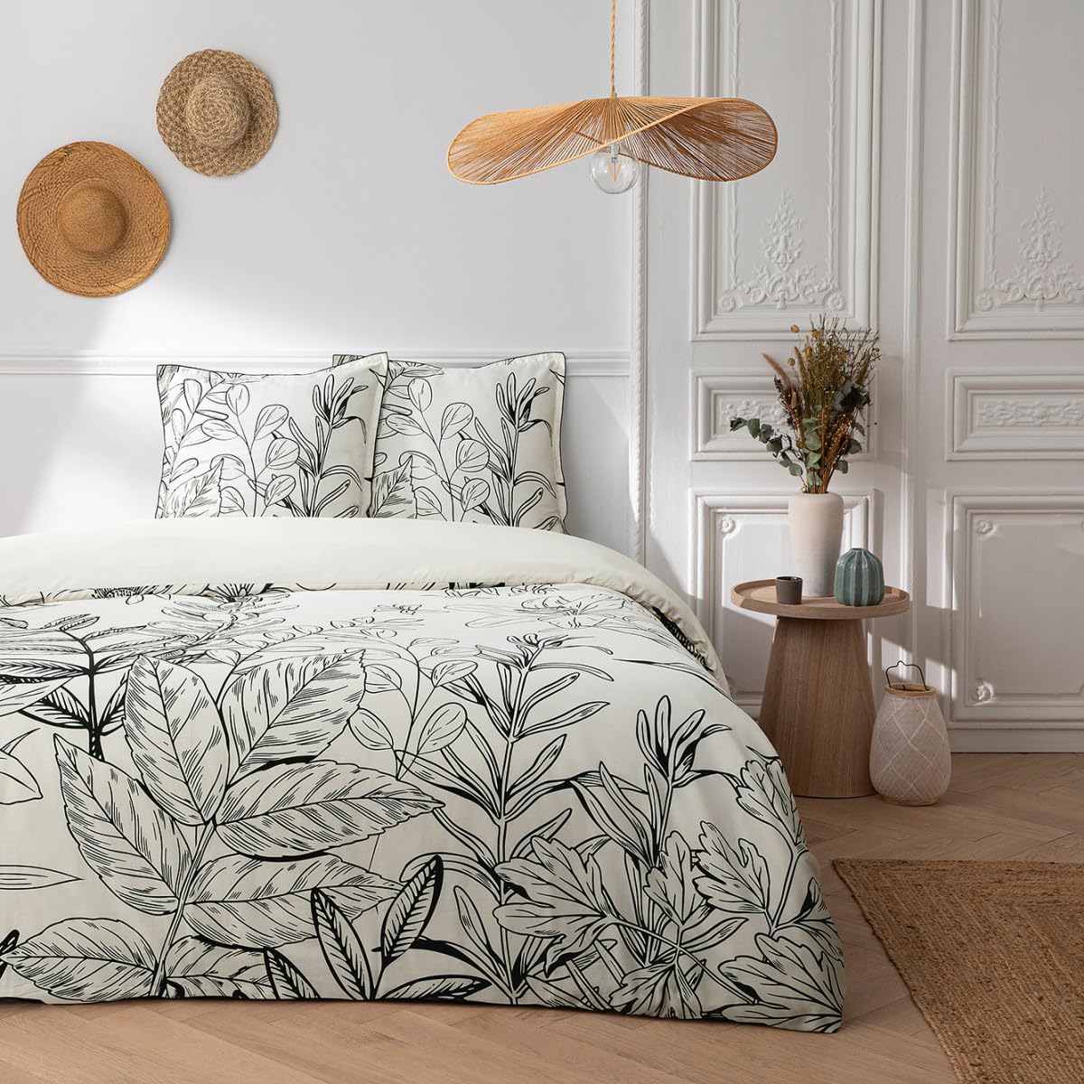 Housse de couette qui glisse ? Parure satin de coton 240x220 avec fermeture bouteille