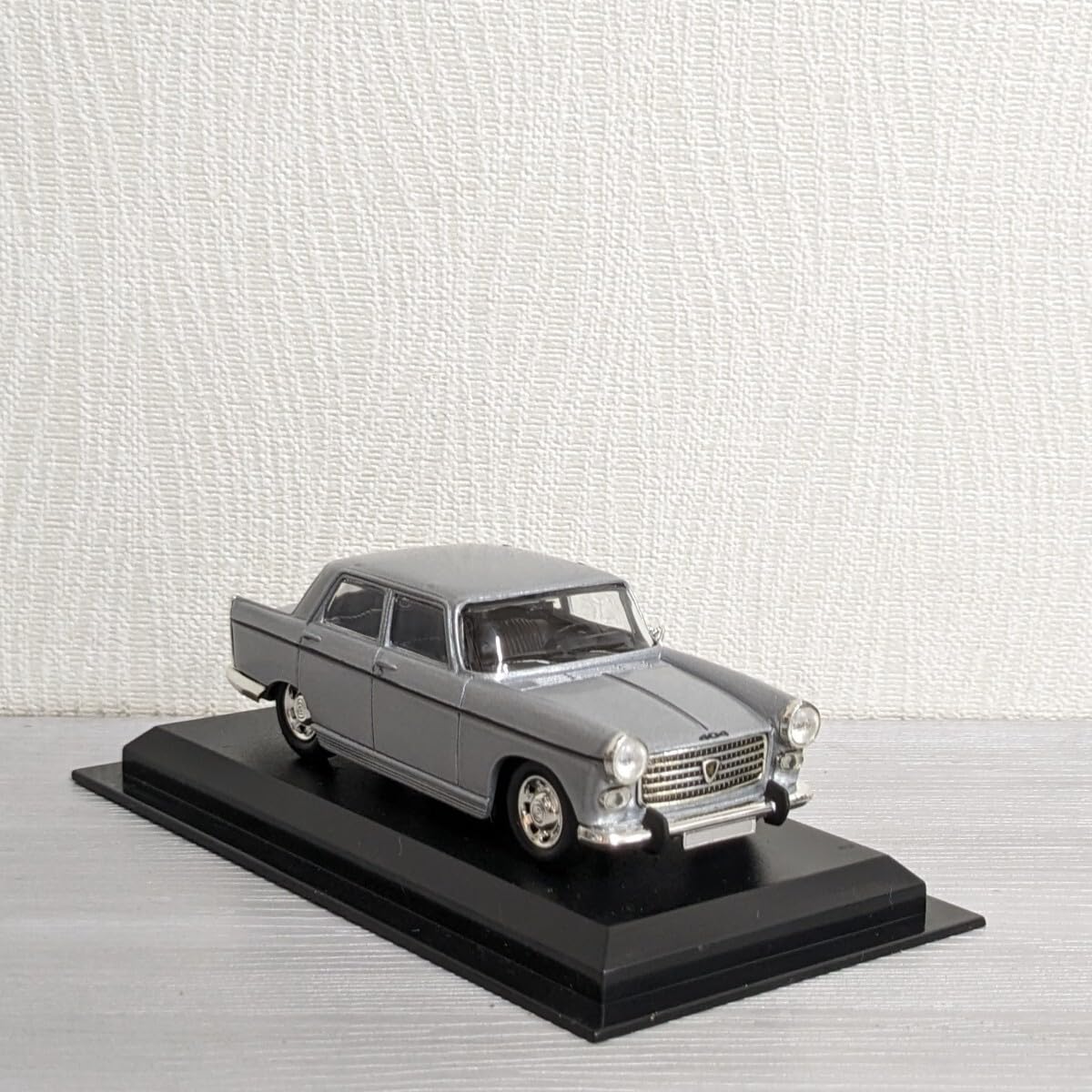 Amazon | 1/43 プジョー 404 PEUGEOT 404 旧車 クラシックカー