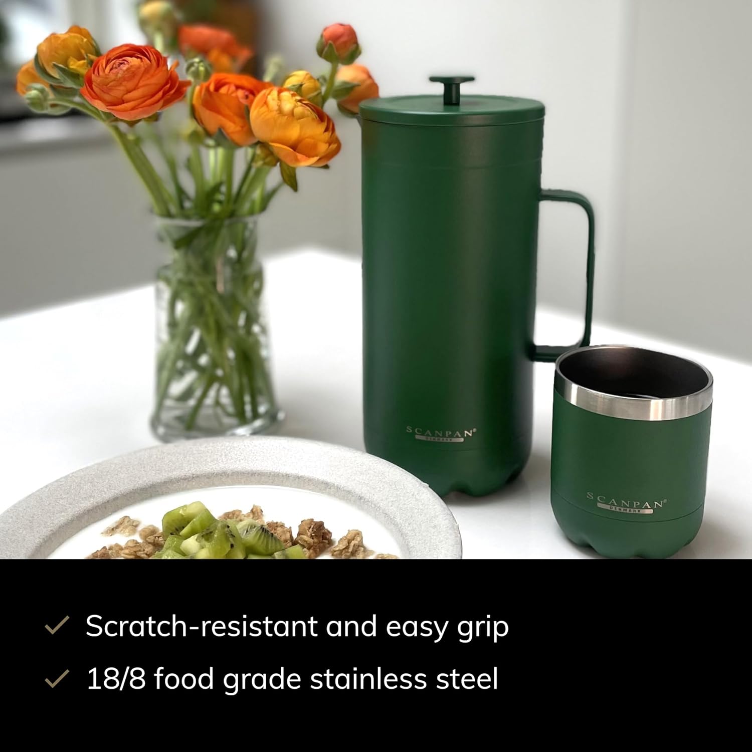 Scanpan TO GO French Press Coffee Maker 1.0L (Forest Green) + 2 Vacuum Cups 350 mL (Forest Green) - 18/8 Food Grade Stainless Steel - Scratch-Free Coating - Dishwasher Safe