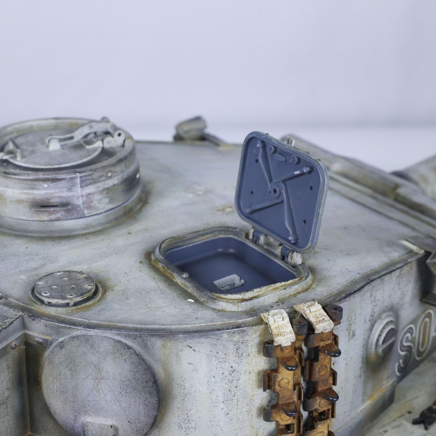 HL Deutscher Tiger I RC Panzer 1/16 Heng Long Upgrade 7.0 FPV 3818 Manuell gespritzte Tarnung
