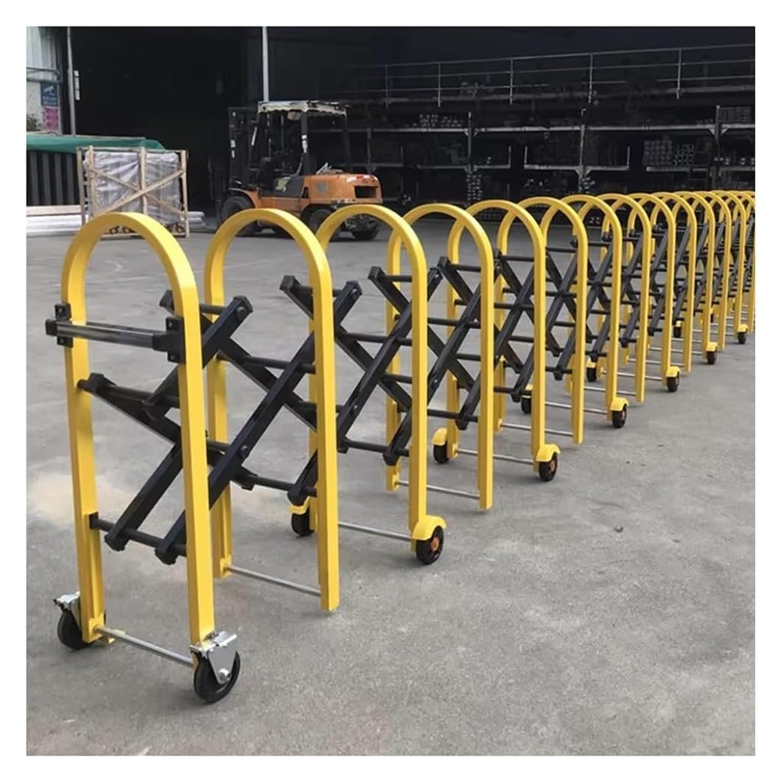 HCZKIUJY Expandable Barricade,Mobile Barrier Gate, Metal Expandable Barricade Mobile Retractable Security Barrier with Wheels - Driveway Isolation Gate (Yellow 1.5x6m)