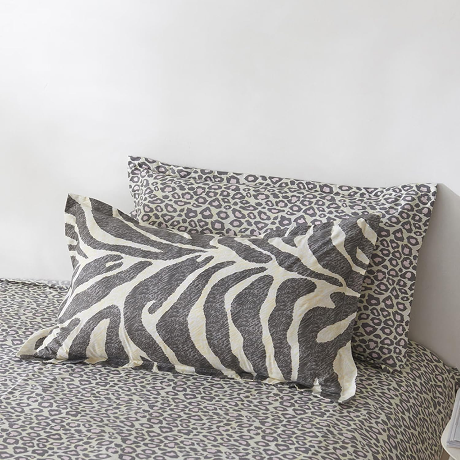 HALOZI Duvet Cover Set Twin Size Leopard Print Luxury Soft Bedding Set Comforter Cover with Zipper Closure and Corner Ties (1 Duvet Cover+2 Pillowcases)(Twin（68X90） inch)