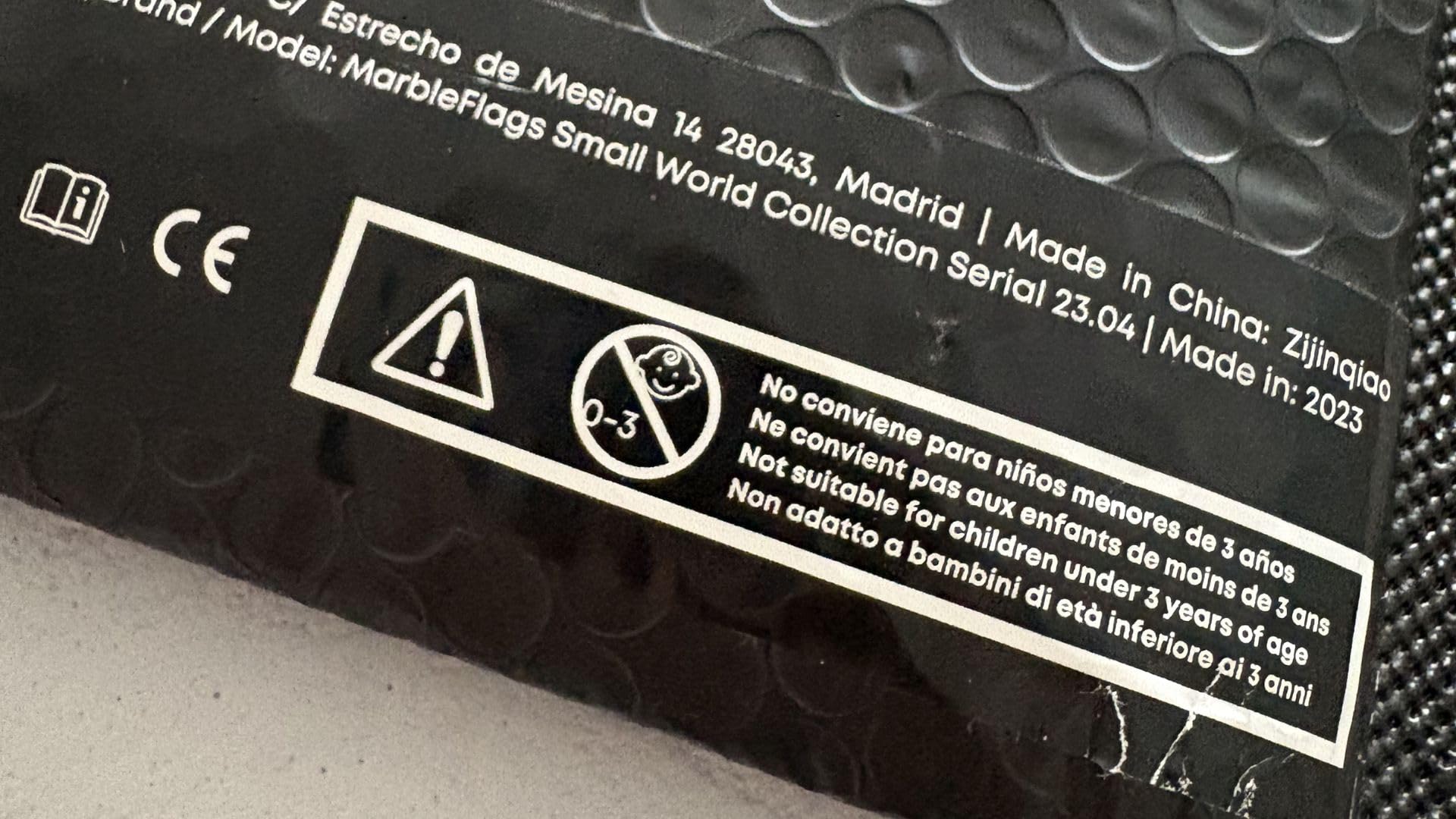 Kit Coleccionable Canicas con Banderas | 30 Canicas Aleatorias & Caja de Madera