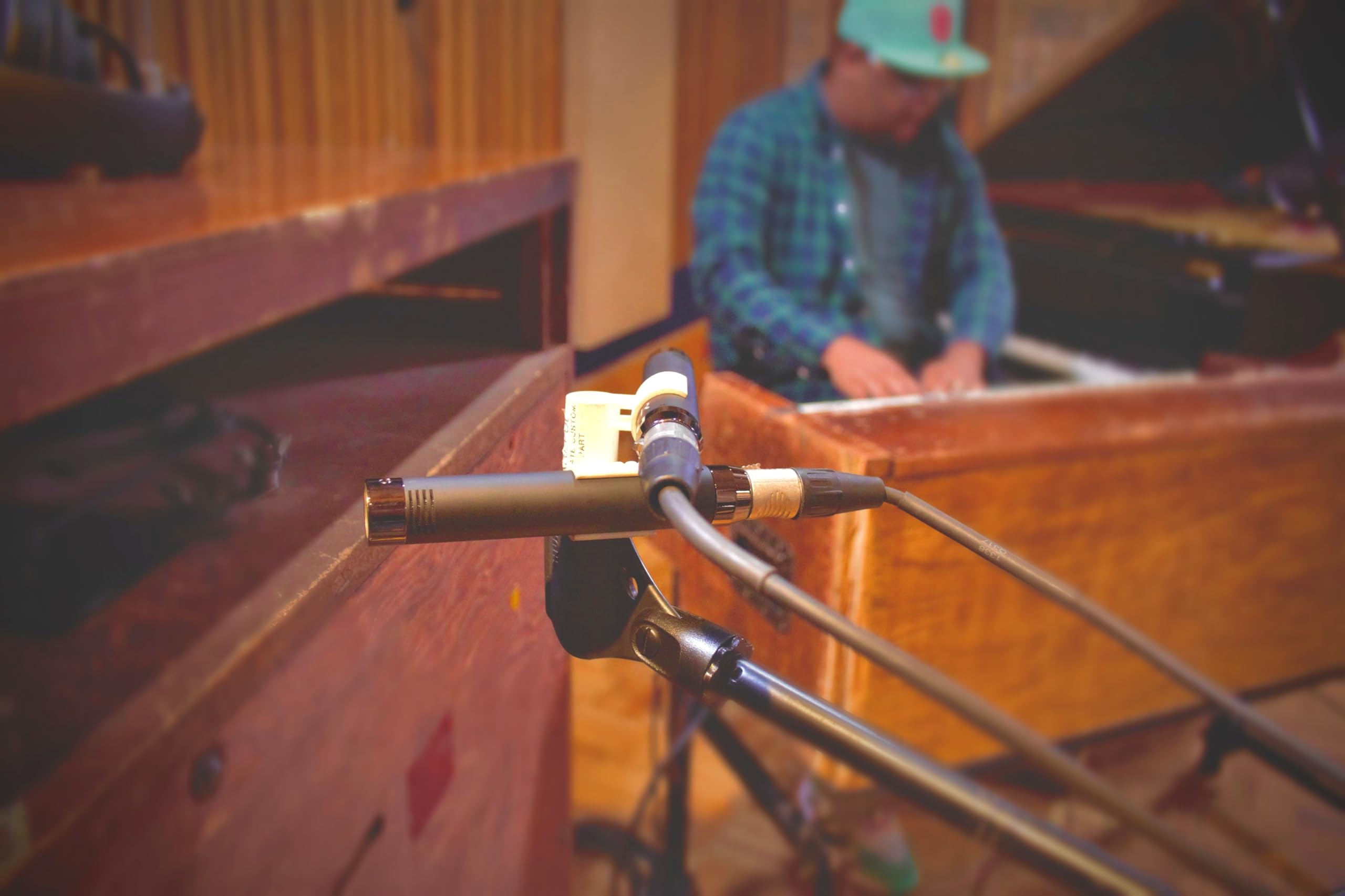 Amazon.com: MXL CR21 PAIR Transformerless Pre-amp Small Diaphragm