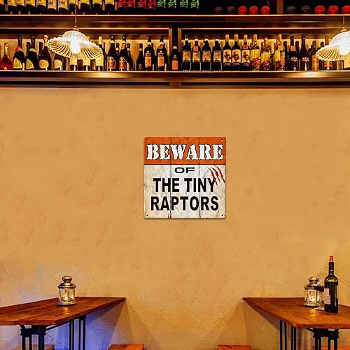 Miniatura 7 de Letreros de metal divertidos para granja de gallineros, letreros de hojalata de pollos con cuidado con pequeños raptores, divertidos letreros de