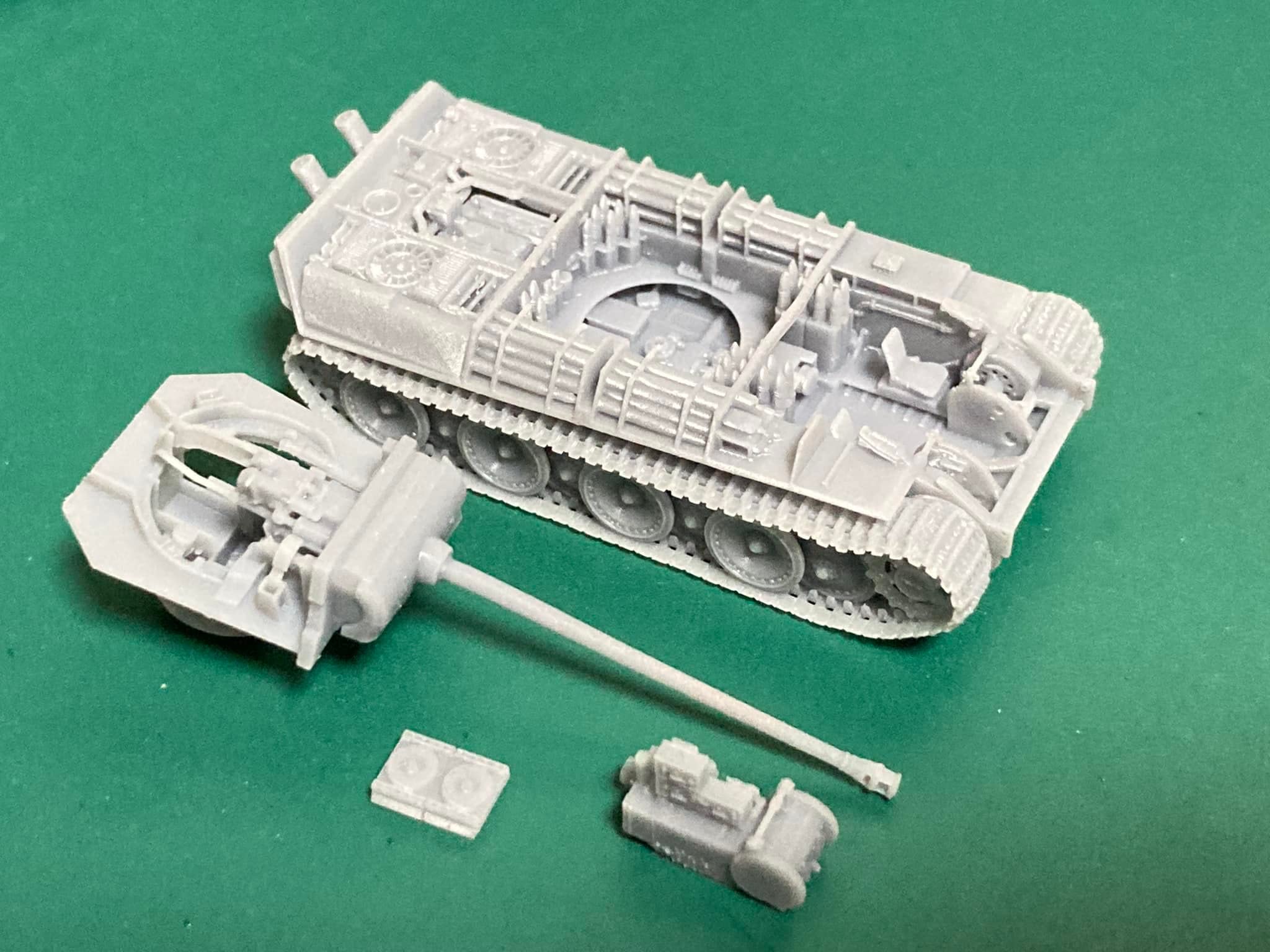 Amazon | 1/144 パンター G（Panther G） フルインテリアキット 内部