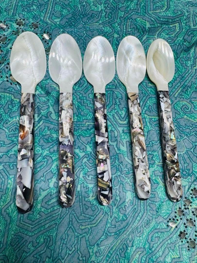 5本天然貝パールシェル デザートスプーン