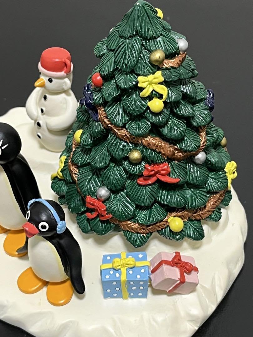 Amazon.co.jp: ピングー マスコット ポリレジン クリスマス フィギュア 