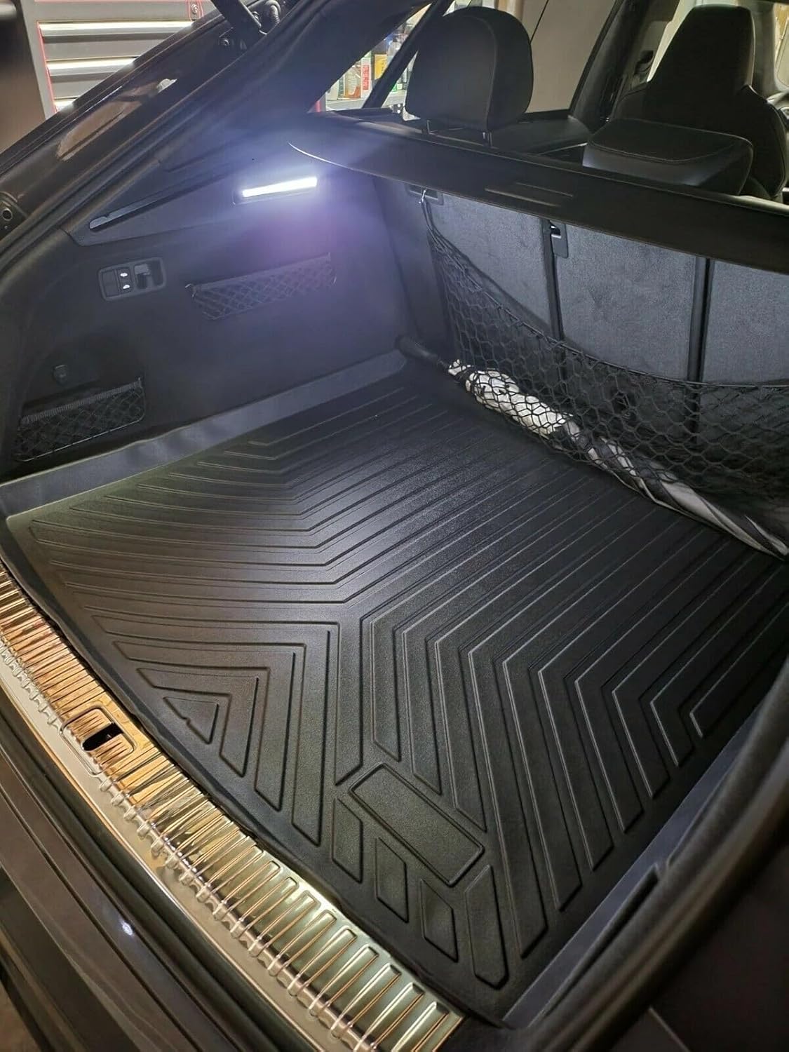 Cargo Liner - Trunk Mat for Audi Q8 SQ8 2019-2026 – Weather-Resistant Trunk Mats for Cars with Raised Lip – Non-Slip Car Trunk Mat Rubber – Easy to Install – Laser Pre-Cut Design