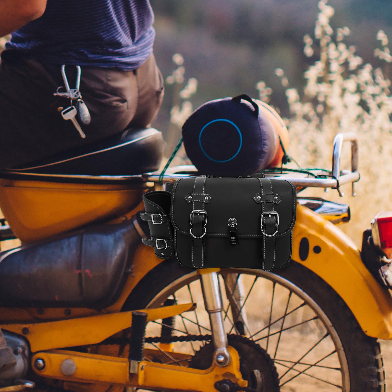 Alasum 1 Paar Motorrad Seitentaschen aus PVC Leder mit Oxford Tuchboden Praktische Motorradtasche zum Einfachen Anbringen für Vielseitige Nutzung