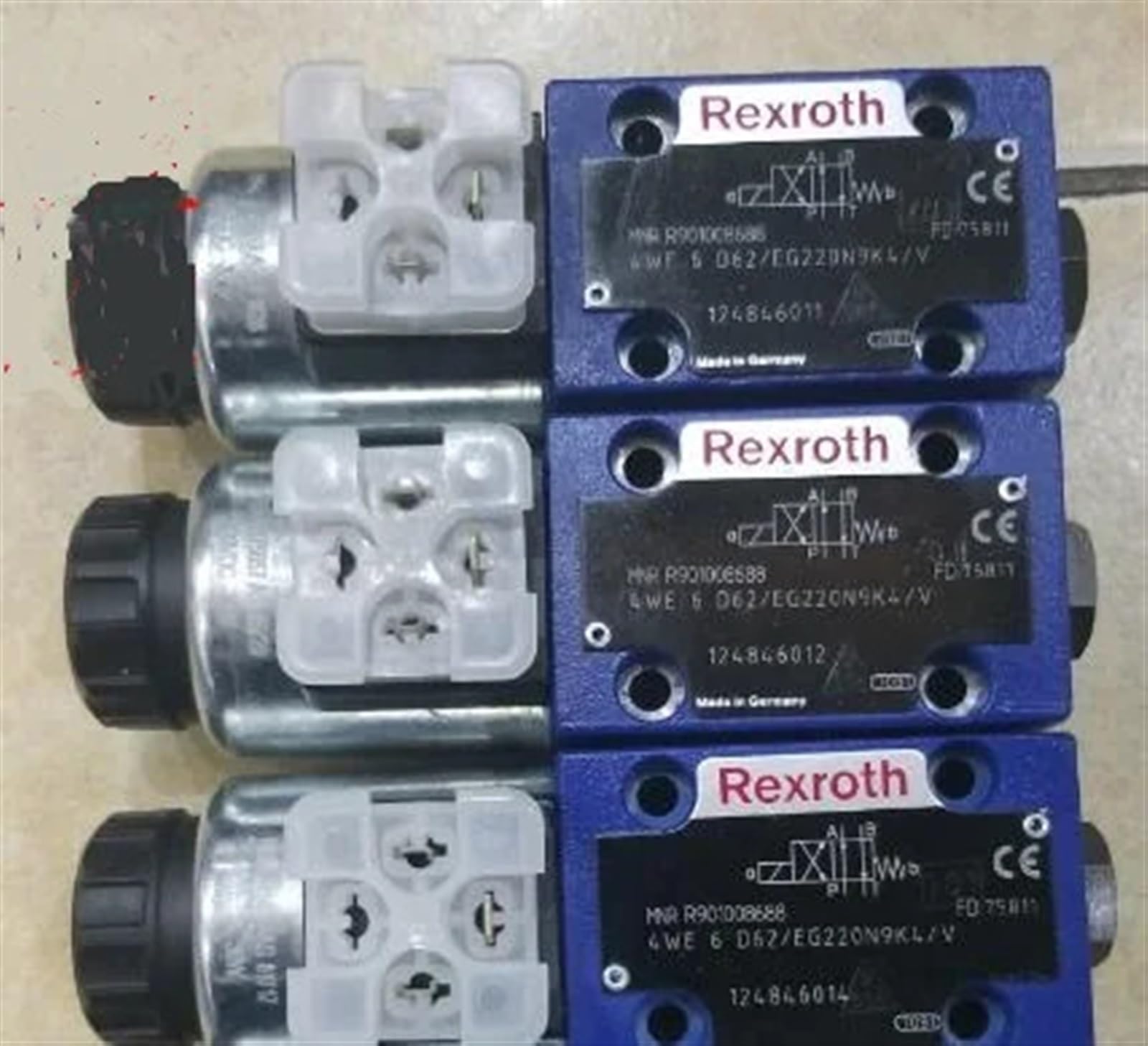 VSPPJYFG Solenoid Valve Hydraulic Valve MNR: R901008688 4WE6D62/EG220N9K4/V 4WE 6D6X/EG220N9K4/V