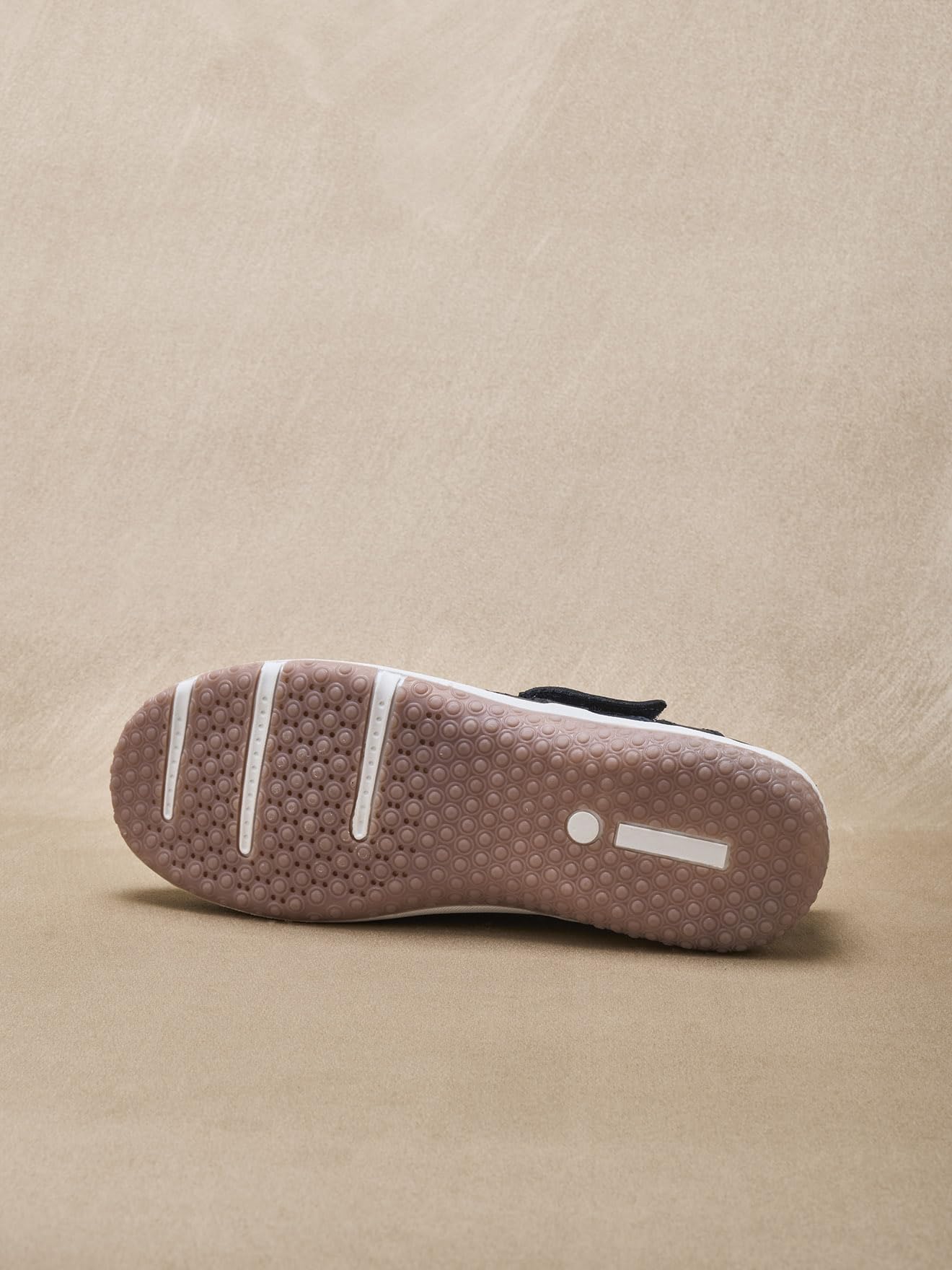 PEDICONFORT - Babies patte scratch cuir ajouré