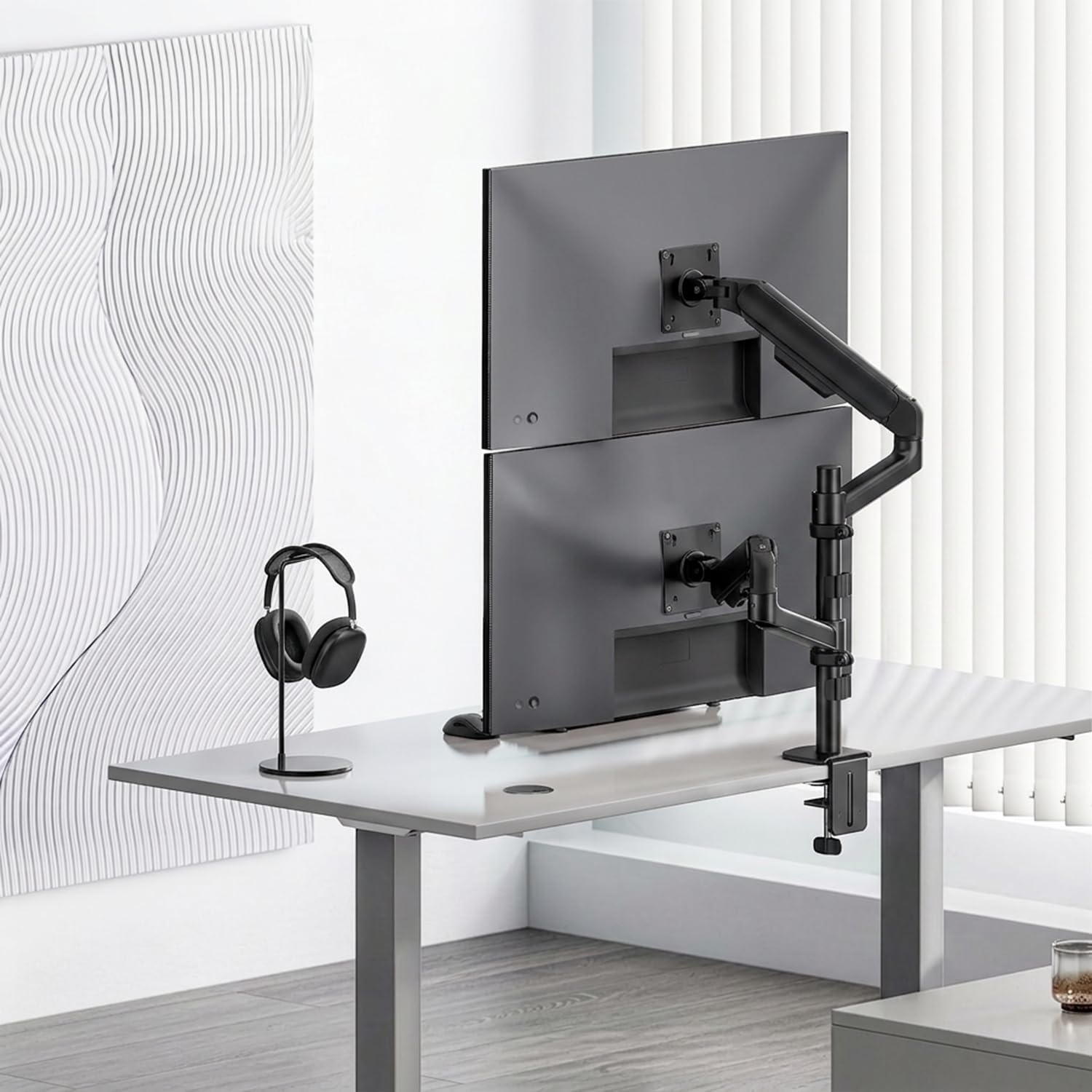Supporto per 2 monitor Ergo Office (17-32 pollici), doppia molla a gas, VESA 75 x 75, 100 x 100, 2 x 10 kg, regolazione in altezza, rotazione, inclinazione, montaggio sul piano del tavolo (nero)