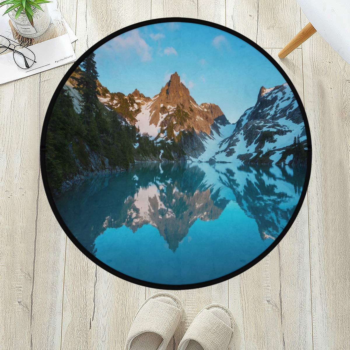 NaanleSnowy Arctic Glacier Anti Fatigue Round Area Rug Non Slip Absorbent Comfort Round Rug Floor Carpet Yoga Mat for Entryway Living Room Bedroom Sofa Home Decor (3' In Diameter)