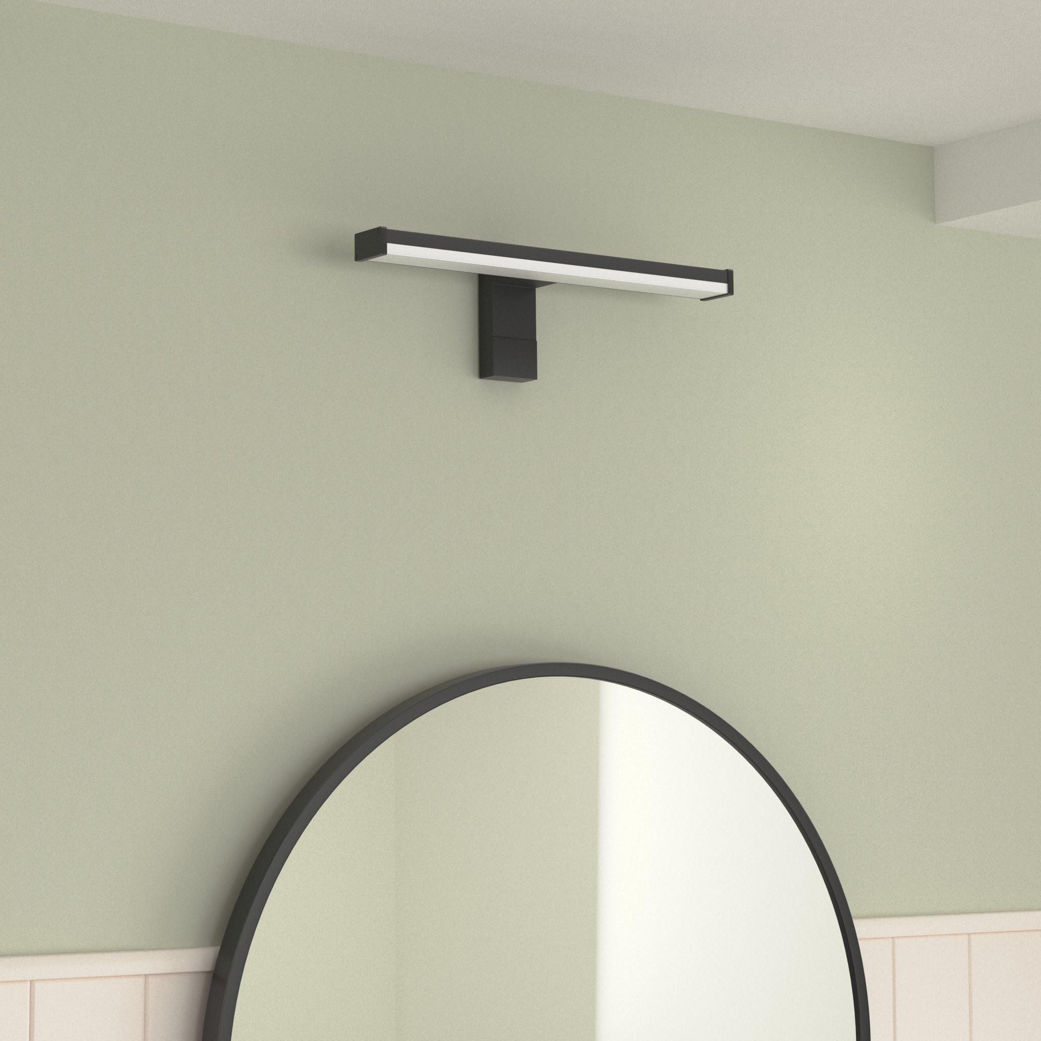 Oktaplex lighting LED Mirror Light Nero 40cm 3 in 1 Montaggio 3000K Bianco caldo 8W 570lm Lampada per specchio da bagno