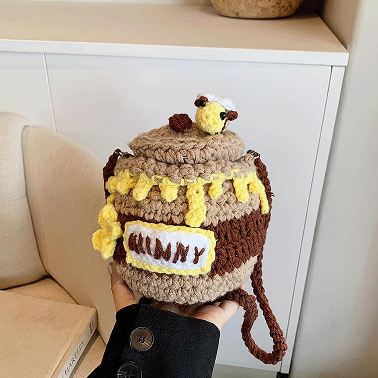 Honey Purse Crochet Shoulder Bag Woven Cute Mini Crossbody Flap Bags with Bee and Flower Handmade Bucket Bag