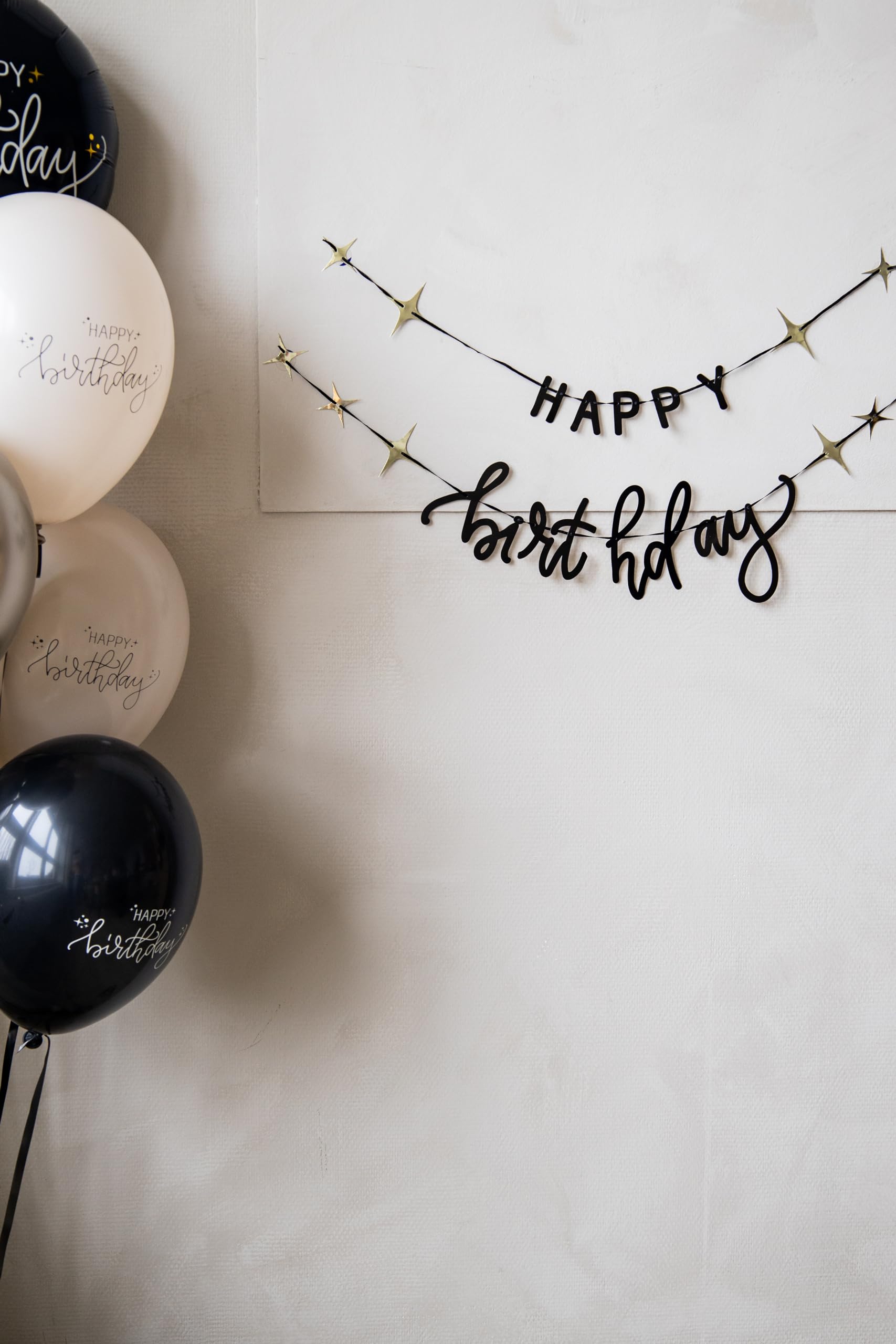 Folat Crème Roze Letterslinger 'Happy Birthday' – 1,5 Meter, FSC-papier, Met Sterren, Voor Verjaardagsdecoratie