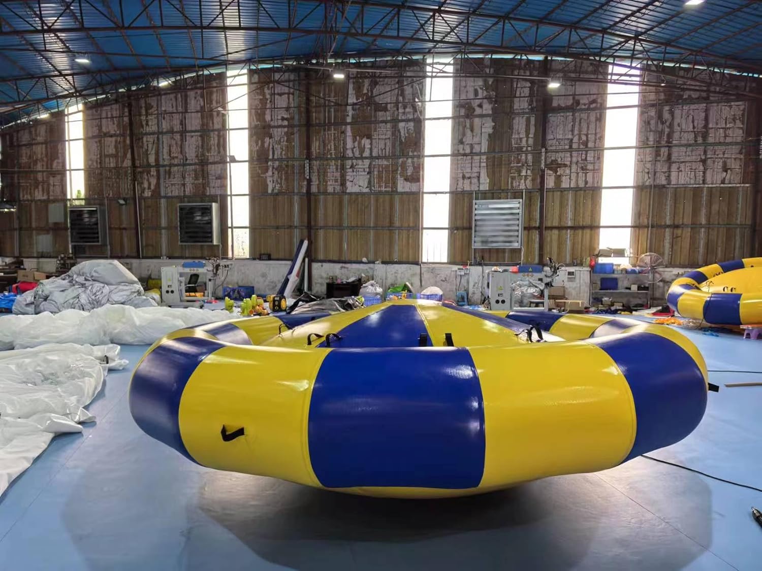 Generic Inflatable Disco Boat Inflatable UFO Boat Inflatable 0.9mm PVC Towable River Disco Boat with Pump（8 Seats, 4 Meters in Diameter）, blue and yellow
