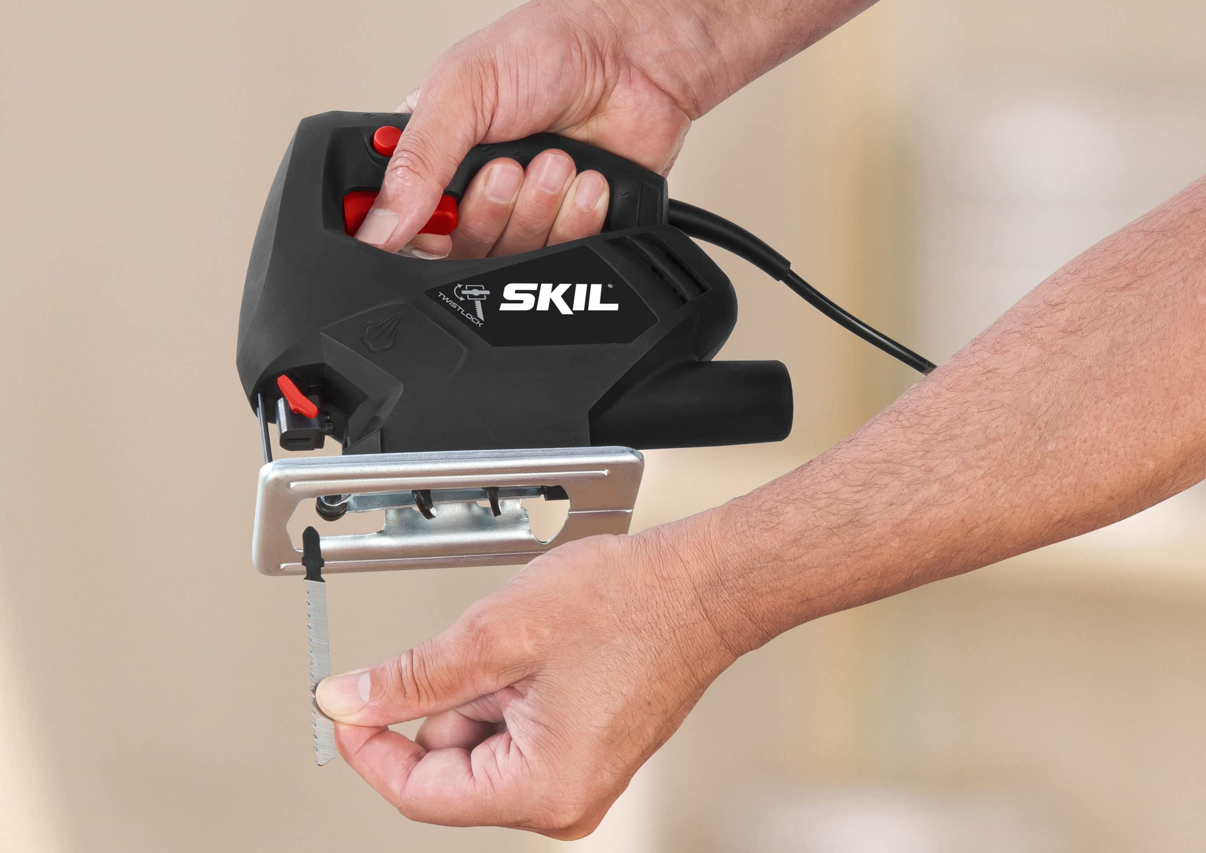 SKIL 4190 AA wyrzynarka (silnik 400 W, głębokość cięcia 65 mm, dostarczana z 3 brzeszczotami do drewna, do cięcia prostych i zakrzywionych) F0154190AA