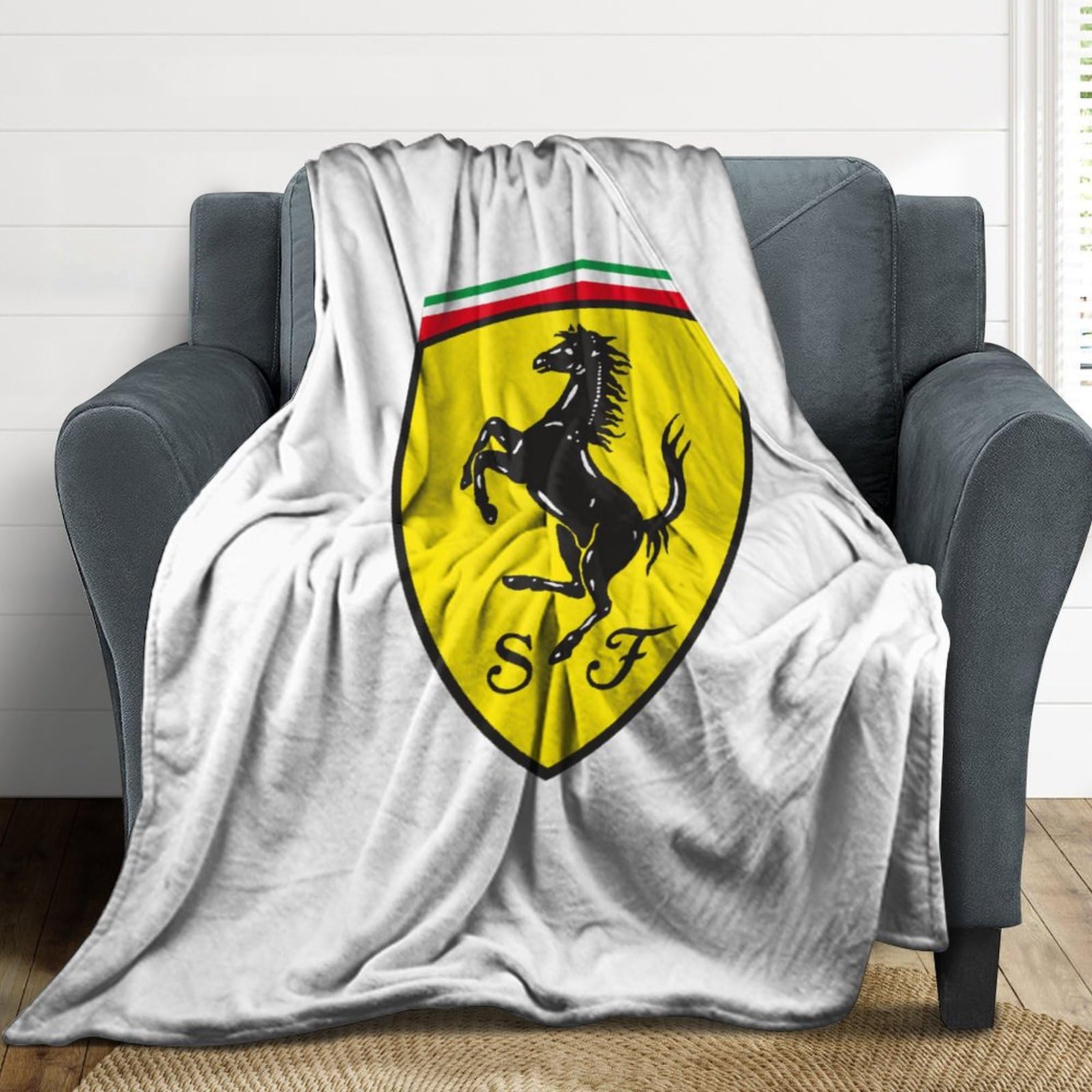 Ferrari フェラーリ 公式製品 大型ブランケット 美品 Amazon.co.jp: スクーデリア・フェラーリf1チーム 毛布 ブランケット