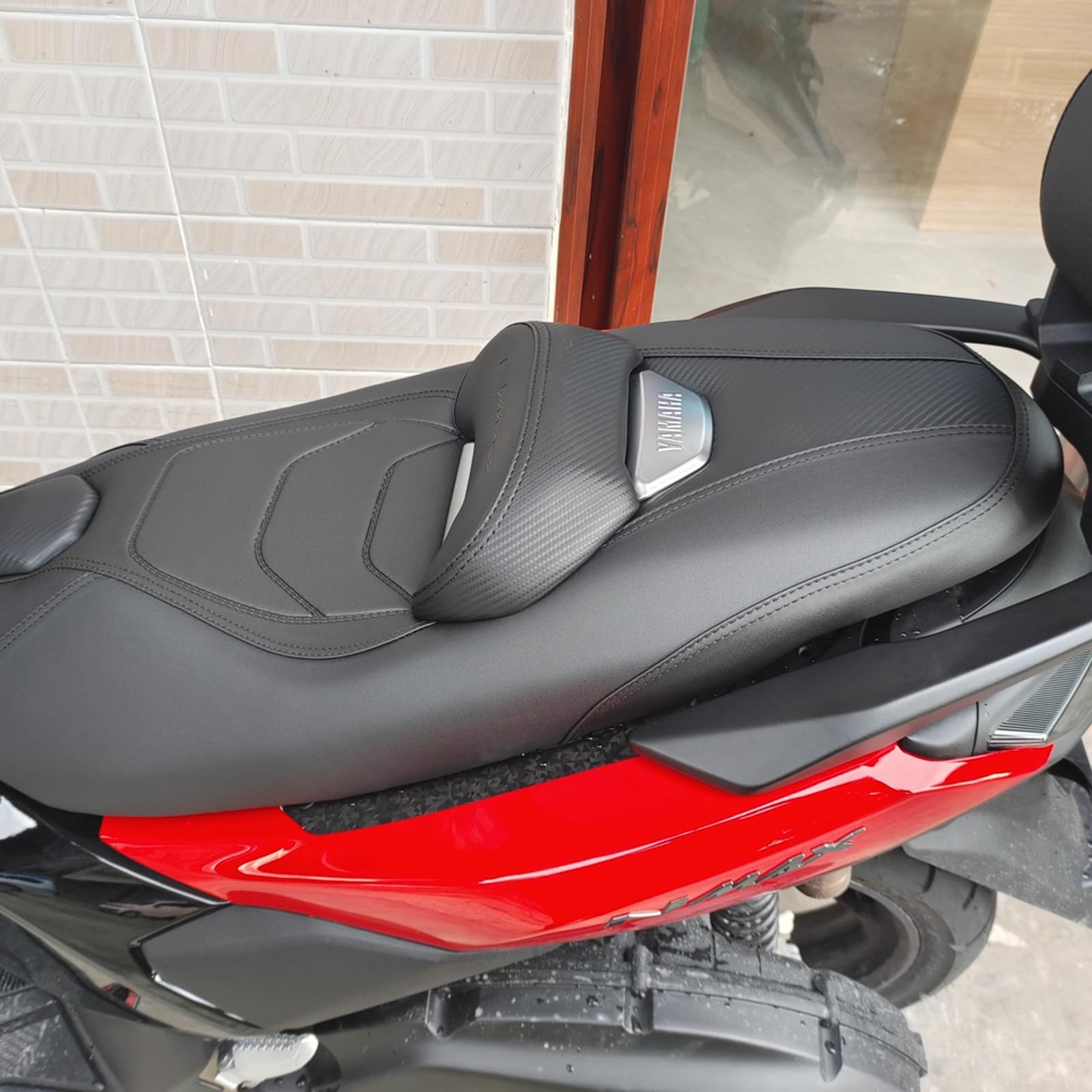 YAMAHA NMAX155 2025 純正シート　美品　箱付 ホンダ（HONDA） ヤマハ NMAX155 125 2025年式 シート ダブルシート