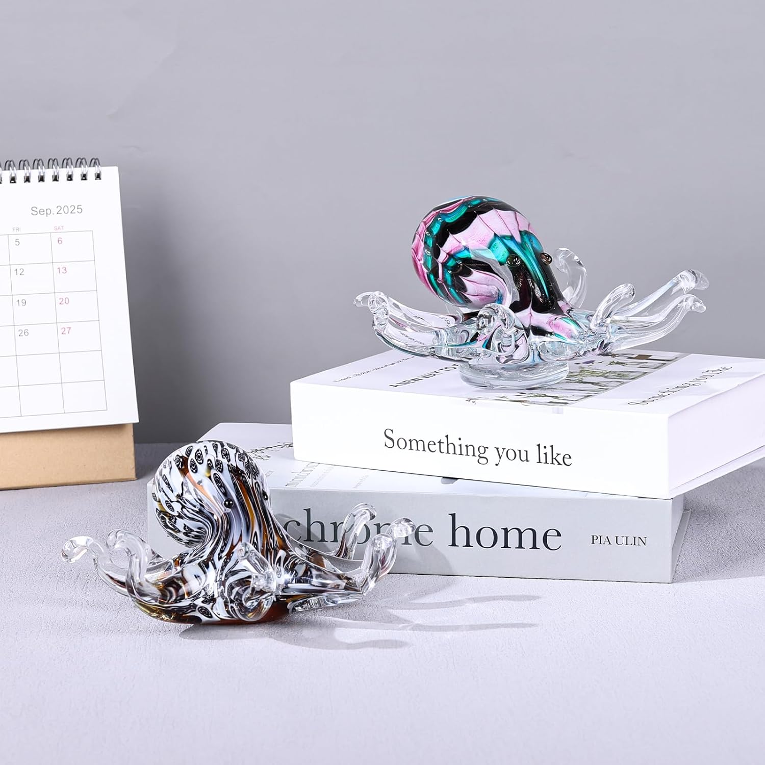 LCCCK Glass Octopus Statue Home Decor, Hand Blown Glass Decor Ocean Figurines Octopus Sculpture, Murano Art Office Desk Paperweights Fish Tank Aquarium Sea Animals Christmas Birthday Gift (Black)