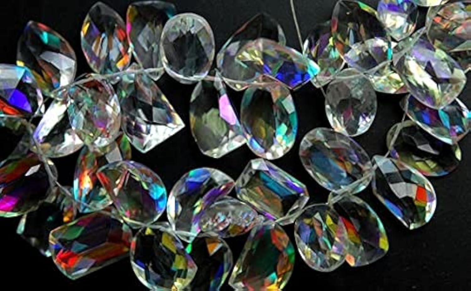 Mystic Rainbow Quartz nuggets facettés 13-17mm de qualité AAA sur fil de 8 pouces