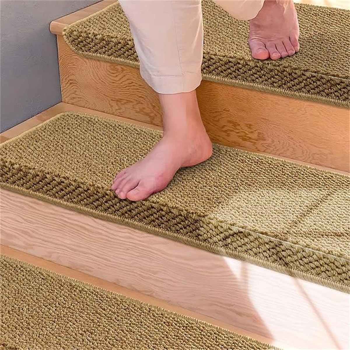 Tapis d'escalier autocollant antidérapant – Tapis de couloir doux à décoller et à coller pour escaliers – Protection de bordure lavable, solution sûre et élégante pour la sécurité des escaliers