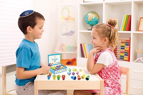 Miniatura 2 de Sellos de Hanukkah, caja de doce sellos multicolor de Hanukkah, cada sello incluye un divertido icono de Janucá que incluye menorá, Dreidels y