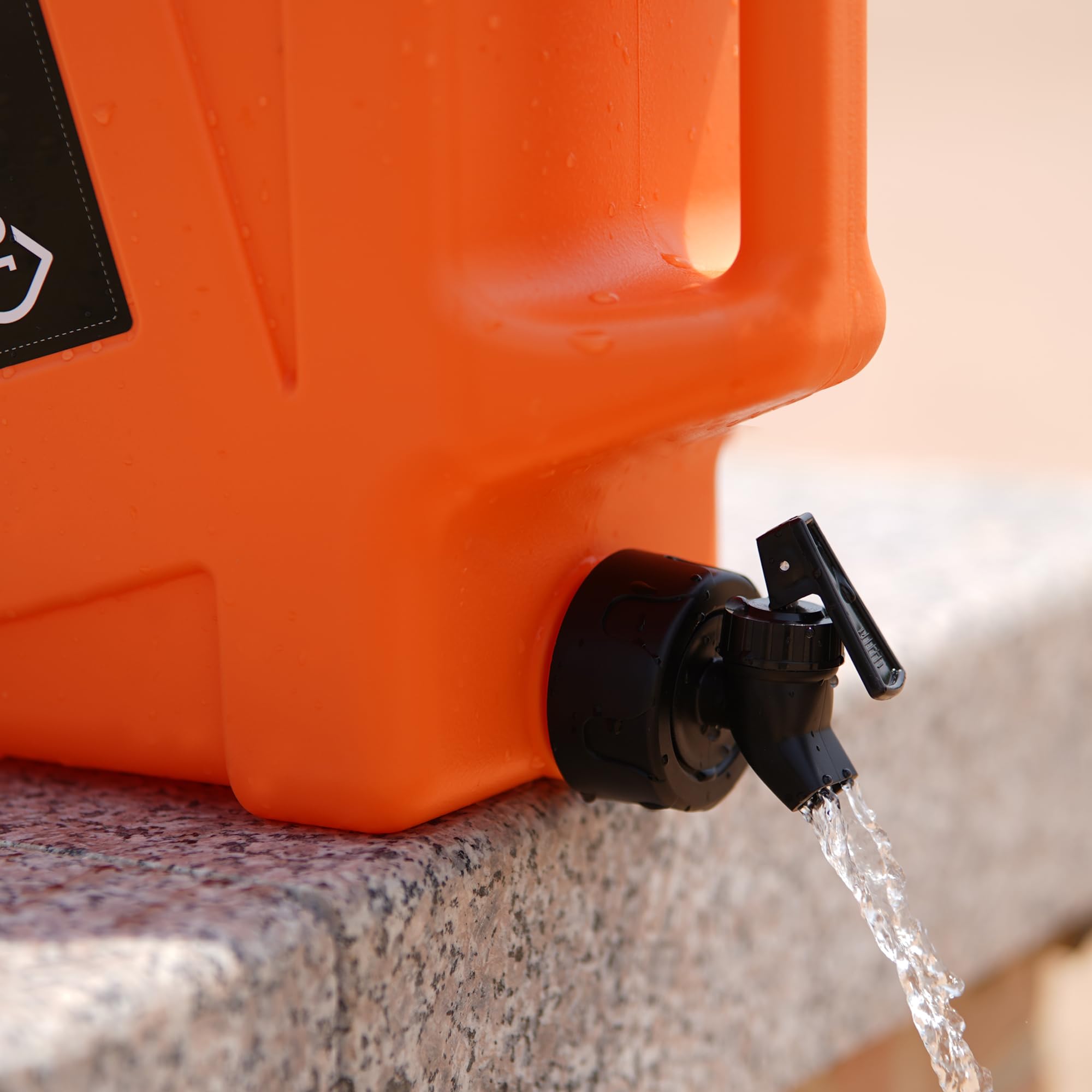 Bidon d'eau portable de 19 l avec robinet - Réservoir d'eau sans BPA - Orange - Multifonction - Pour camping, extérieur, transport d'urgence - Orange - 19 l