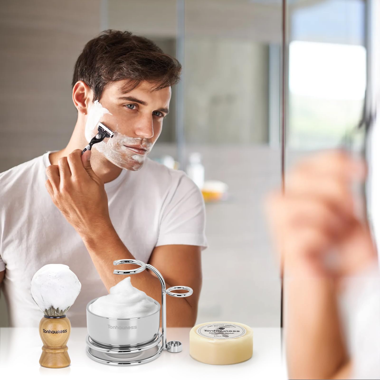 Blaireau de rasage en poils de blaireau avec manche en bois, savon de rasage au lait de chèvre, base à double anneau en acier inoxydable et bol de rasage à 3 couches pour homme (bois avec poils de