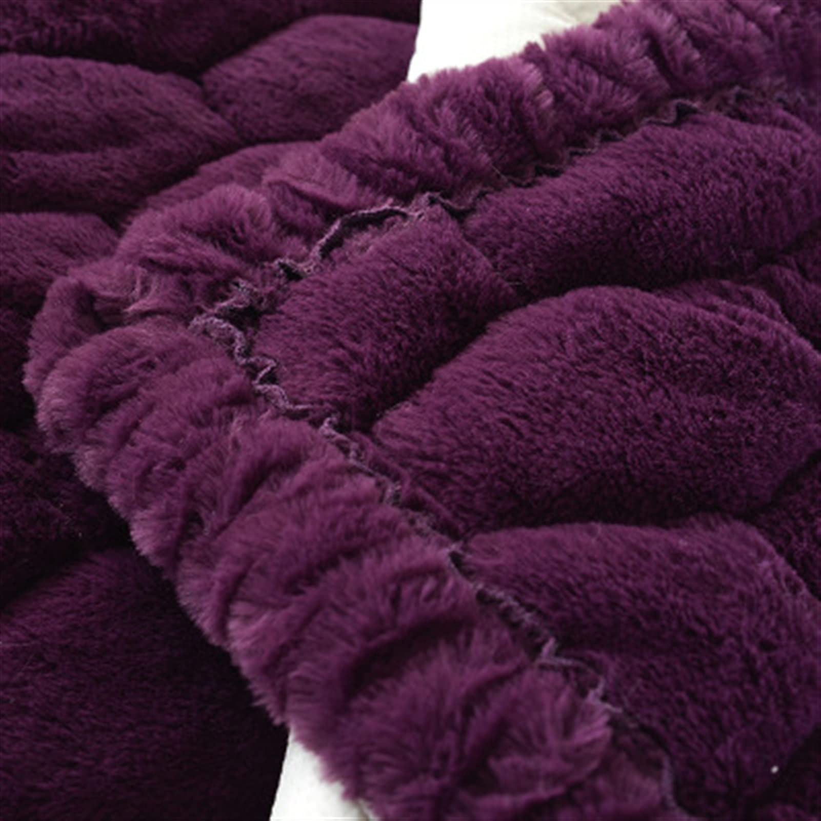 Couvre-canapé en longue peluche épaisse 90x90cm de couleur beige pour salon cocooning