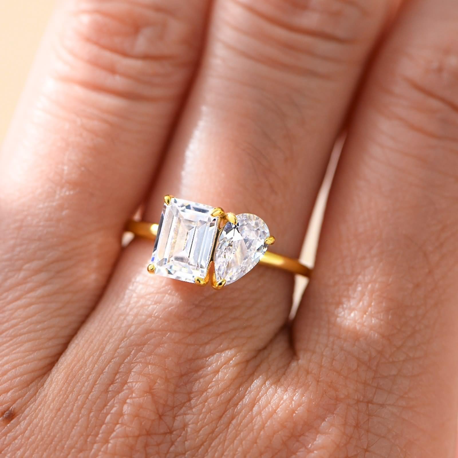 Anelli di fidanzamento, anello da donna per dito medio, forma rettangolare con moissanite 2 carati in oro giallo 9 K, misura 47 (15,0)